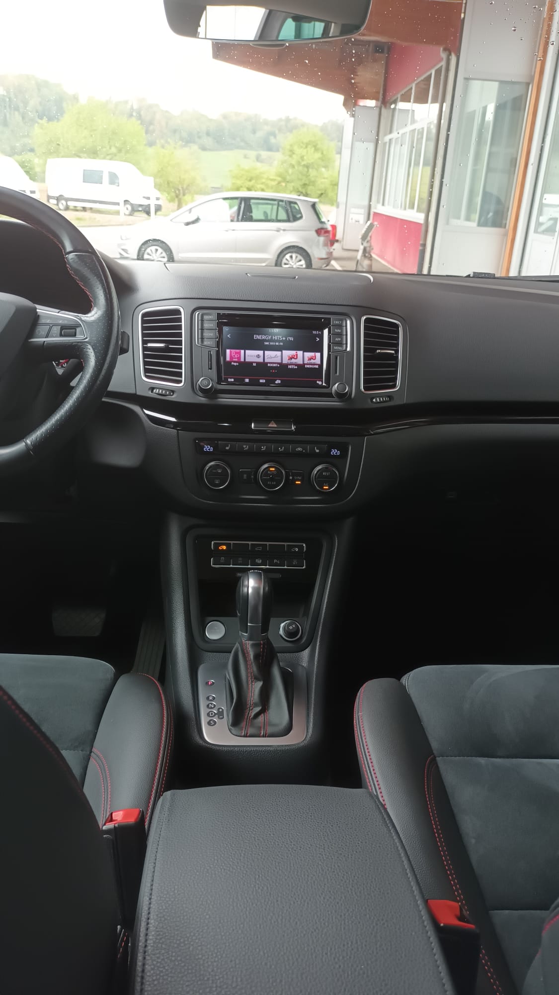 SEAT Alhambra 2.0 TDI 4Drive SWISS FR-image-10