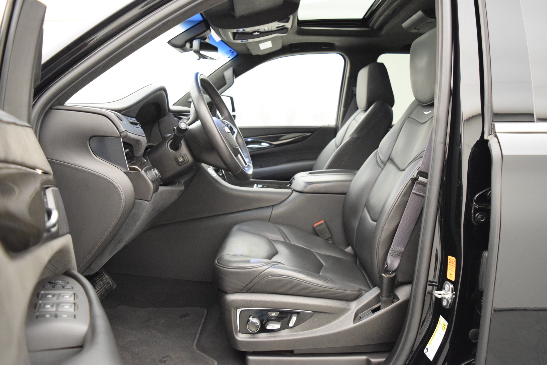 CADILLAC Escalade 6.2 ESV Platinum-image-9