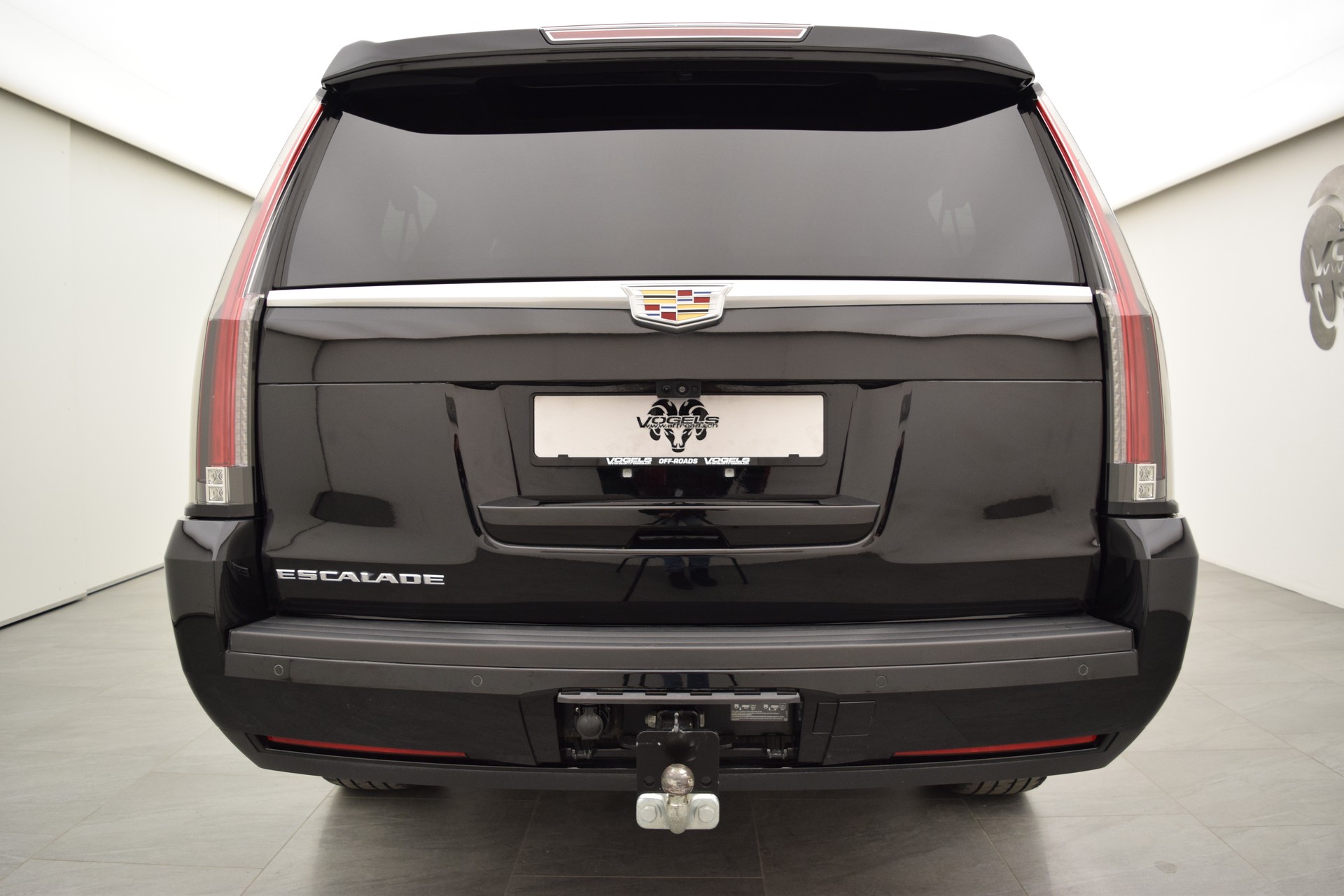 CADILLAC Escalade 6.2 ESV Platinum-image-6