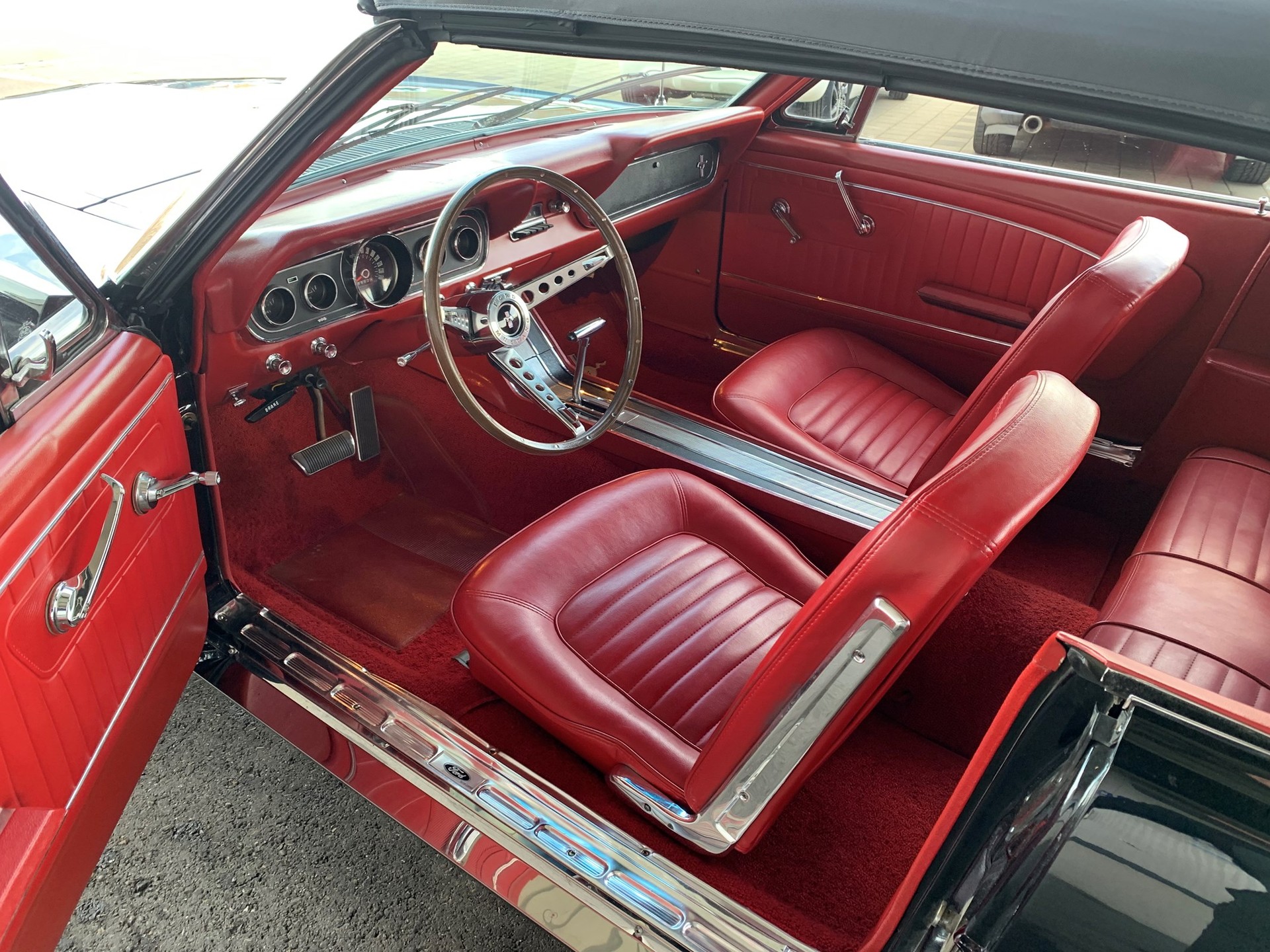 FORD MUSTANG Convertible 289-image-7