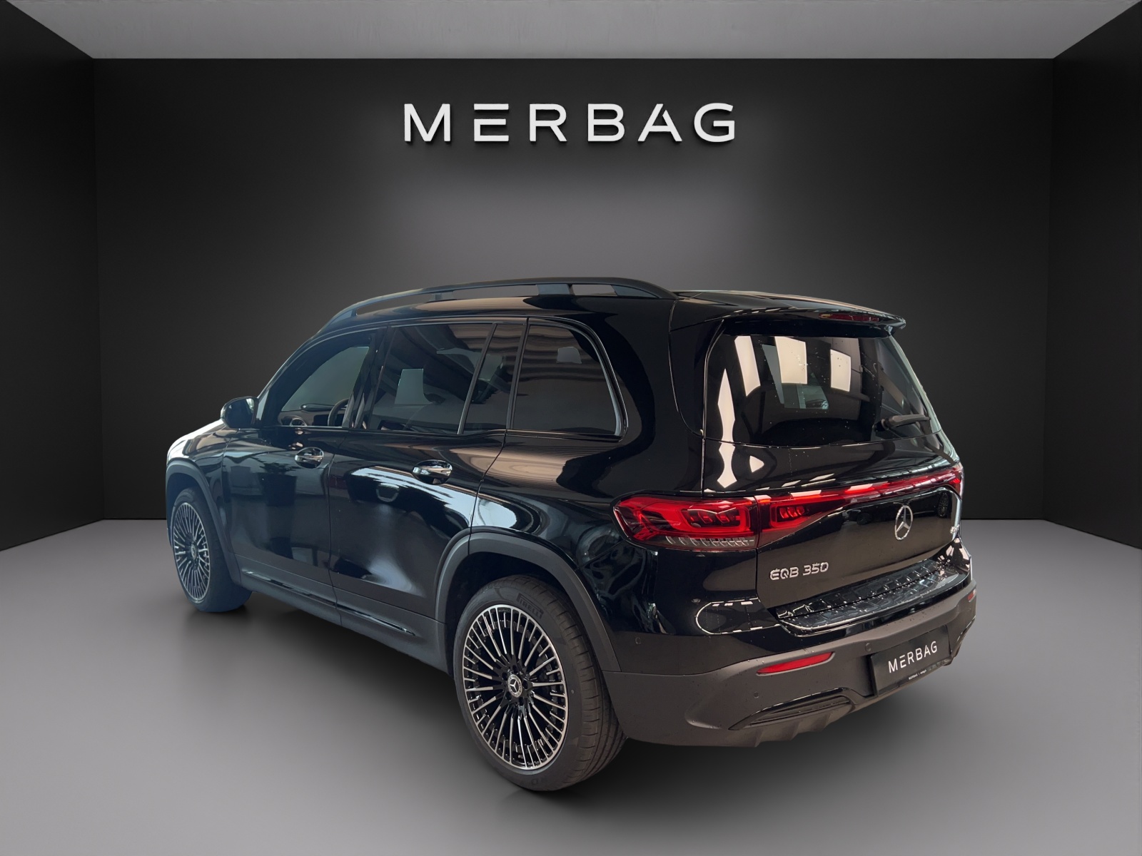 MERCEDES-BENZ EQB 350 4M Swiss Star-image-3