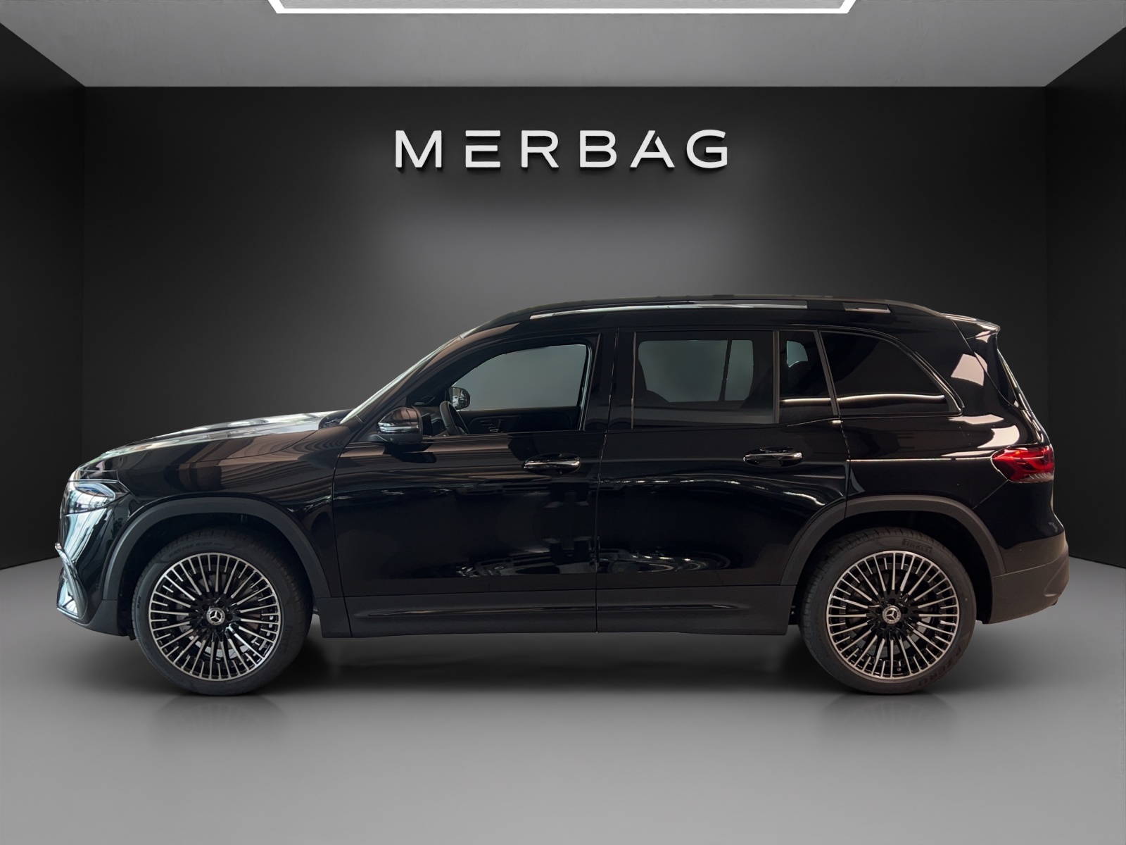 MERCEDES-BENZ EQB 350 4M Swiss Star-image-1