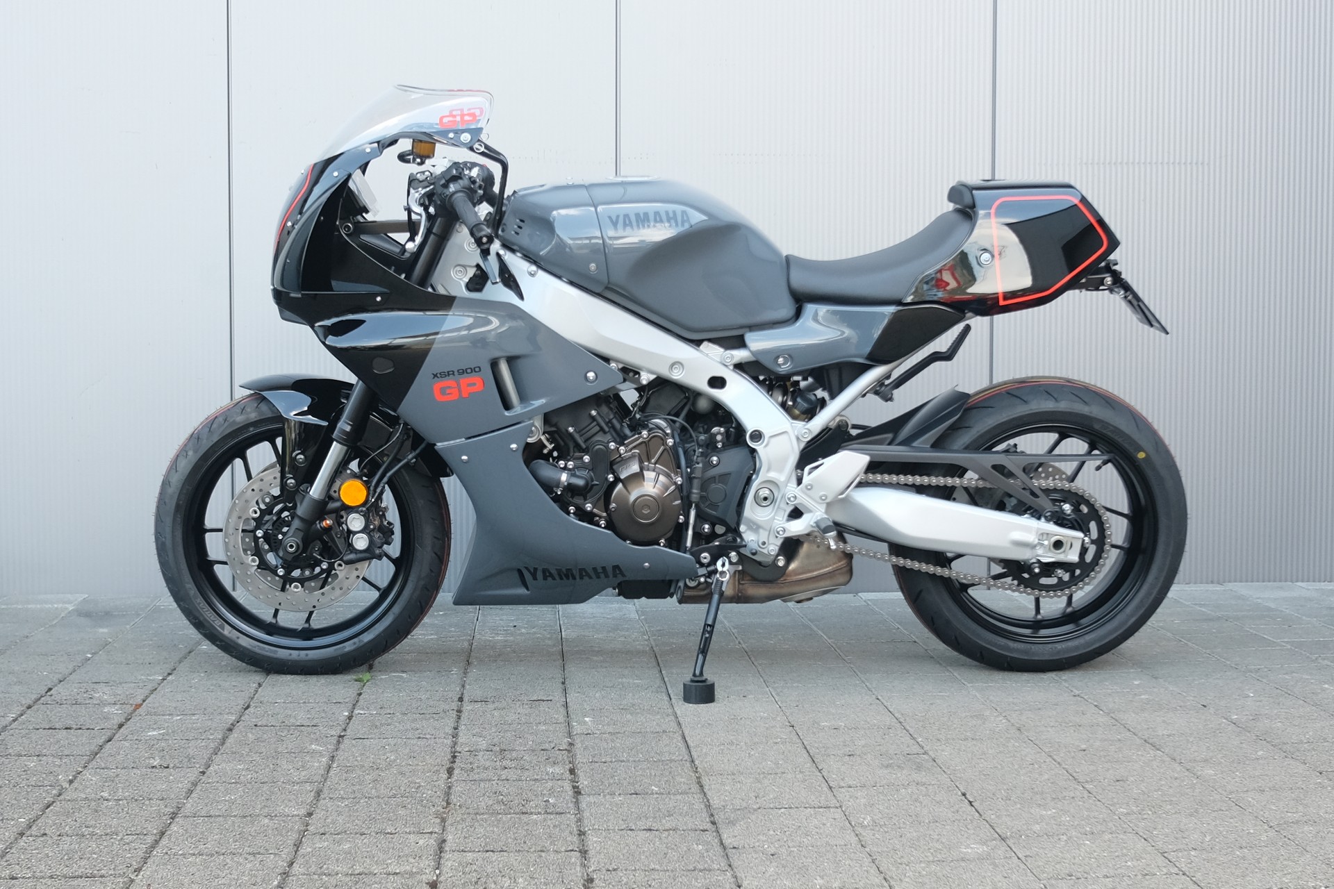 YAMAHA XSR 900 GP-showroom-element-3