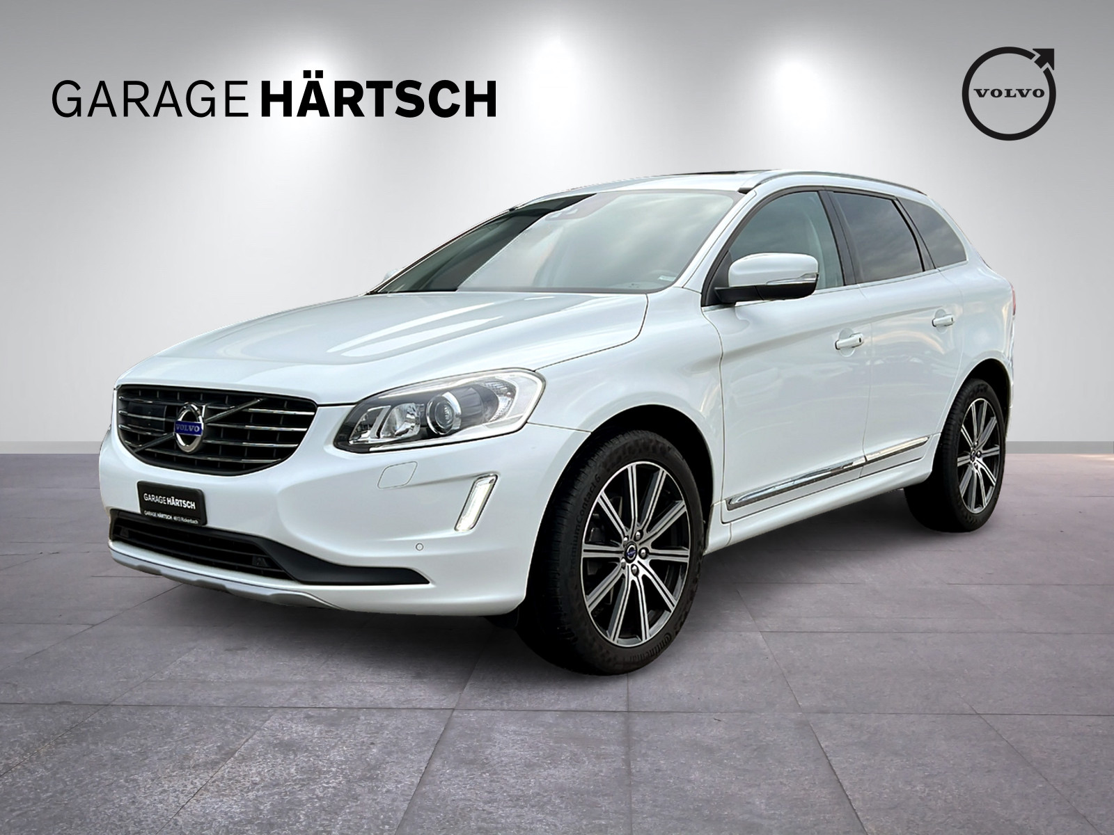 VOLVO XC60 2.0 T6 Executive Plus AWD S/S-image-0