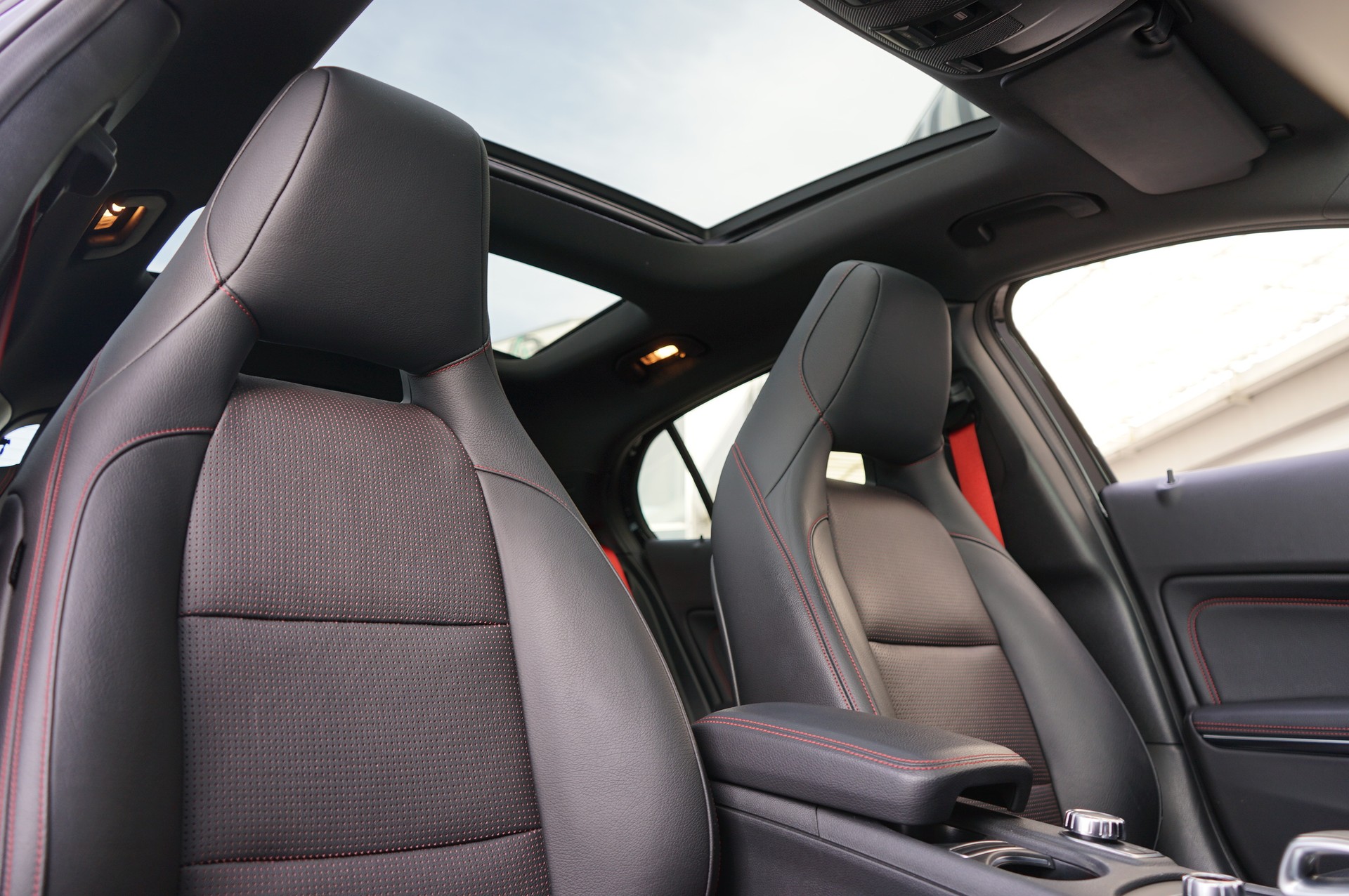 MERCEDES-BENZ GLA 45 AMG 4Matic 381PS-image-15