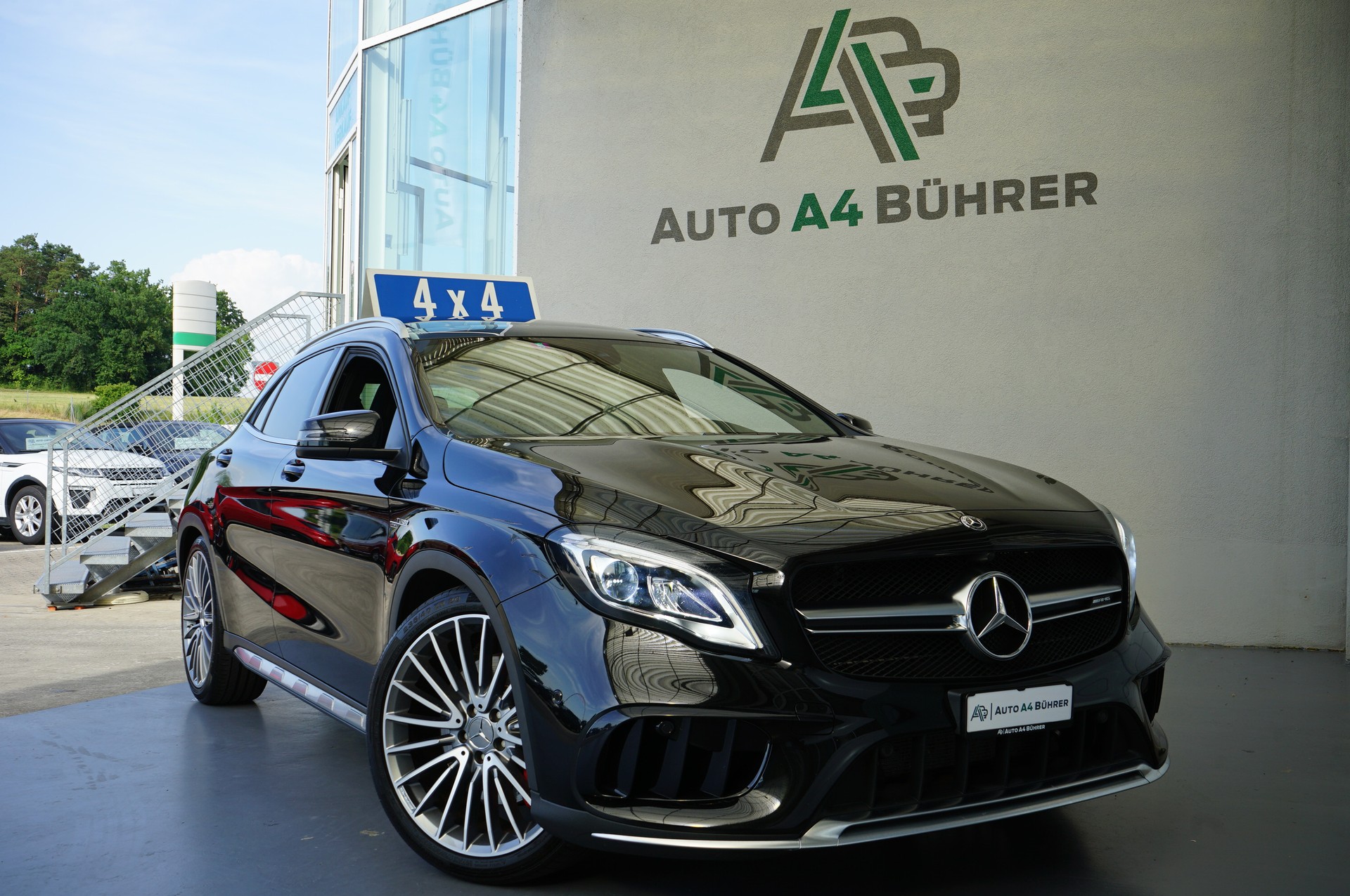 MERCEDES-BENZ GLA 45 AMG 4Matic 381PS-image-2