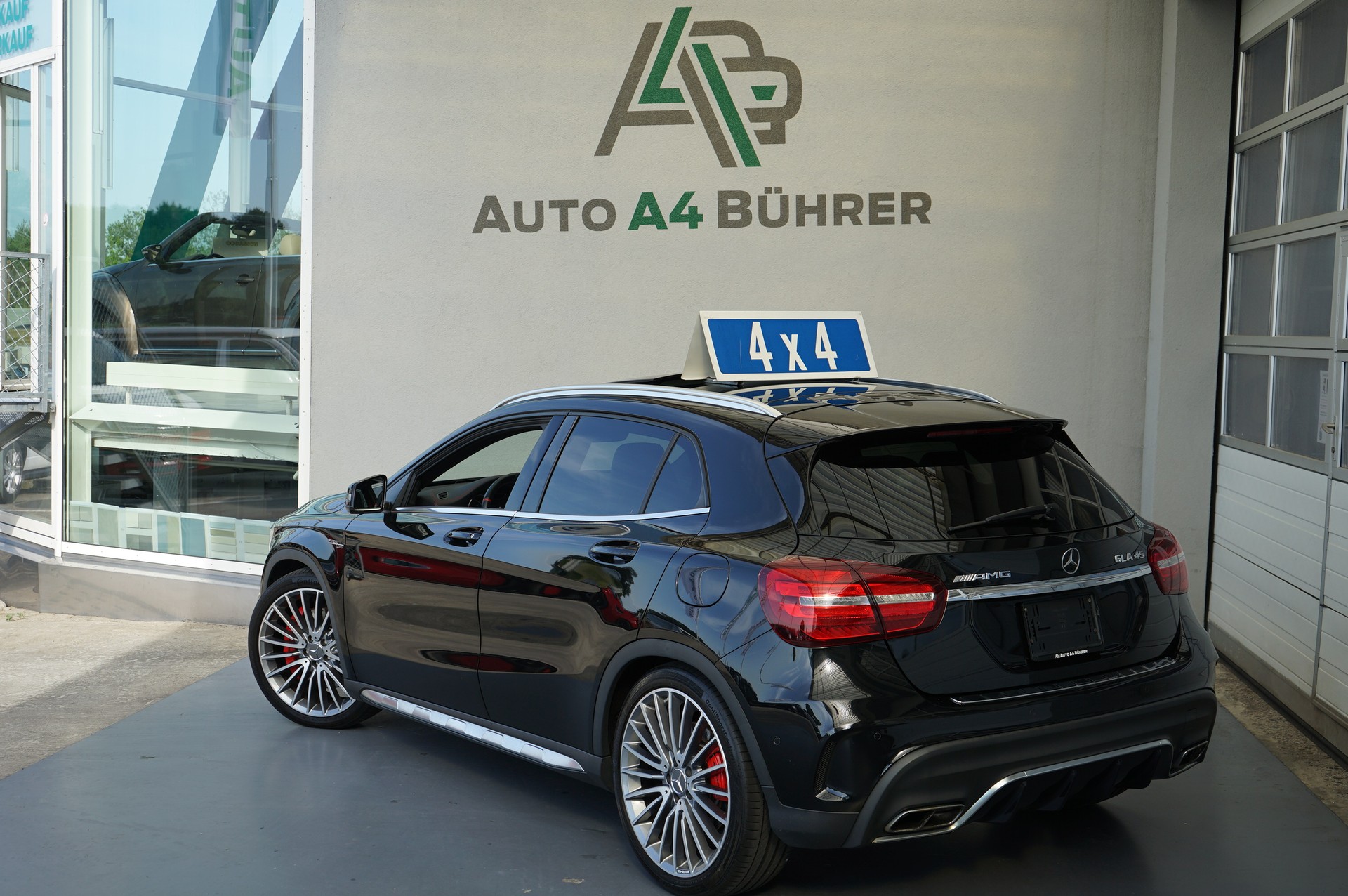 MERCEDES-BENZ GLA 45 AMG 4Matic 381PS-image-5