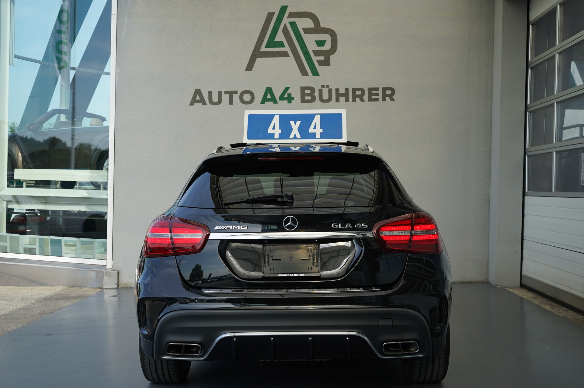 MERCEDES-BENZ GLA 45 AMG 4Matic 381PS-image-8