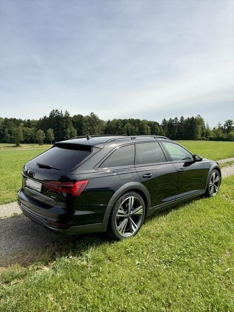 AUDI A6 allroad 55 TFSI quattro S-tronic-image-1