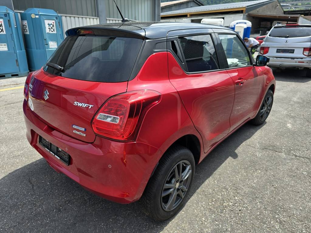 SUZUKI Swift 1.2 Compact + 4x4 Hybrid-image-4
