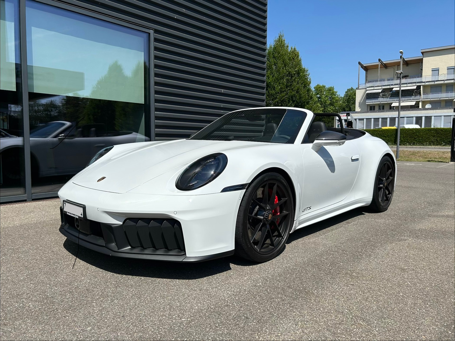 PORSCHE 911 Carrera 4 GTS Cabrio 3.6 (992.2)-image-1