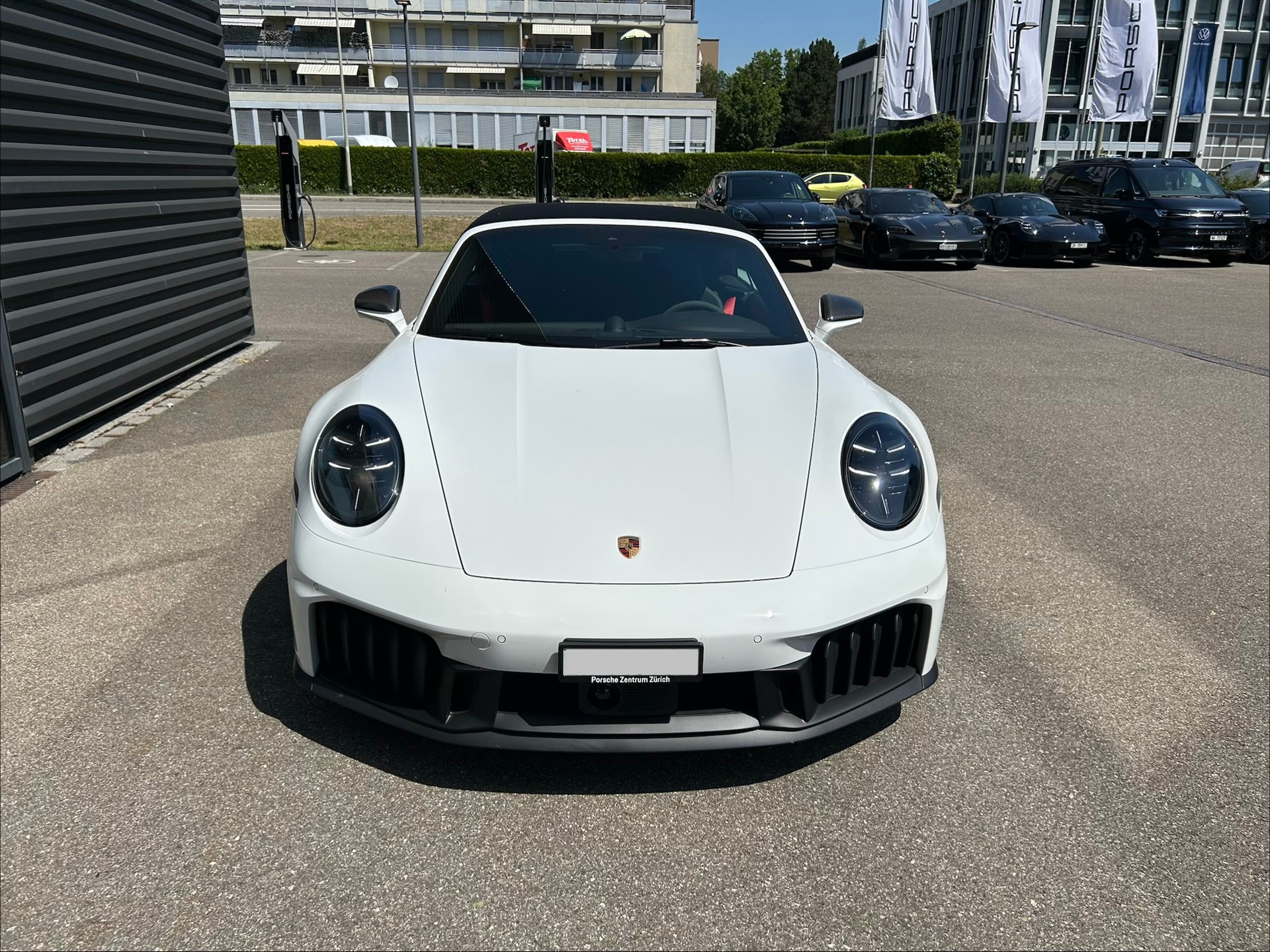 PORSCHE 911 Carrera 4 GTS Cabrio 3.6 (992.2)-image-5