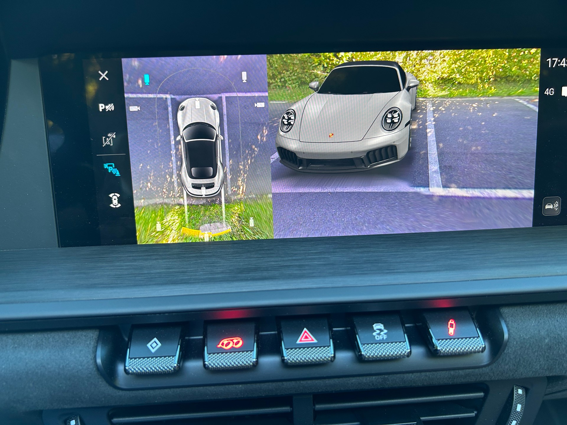 PORSCHE 911 Carrera 4 GTS Cabrio 3.6 (992.2)-image-12