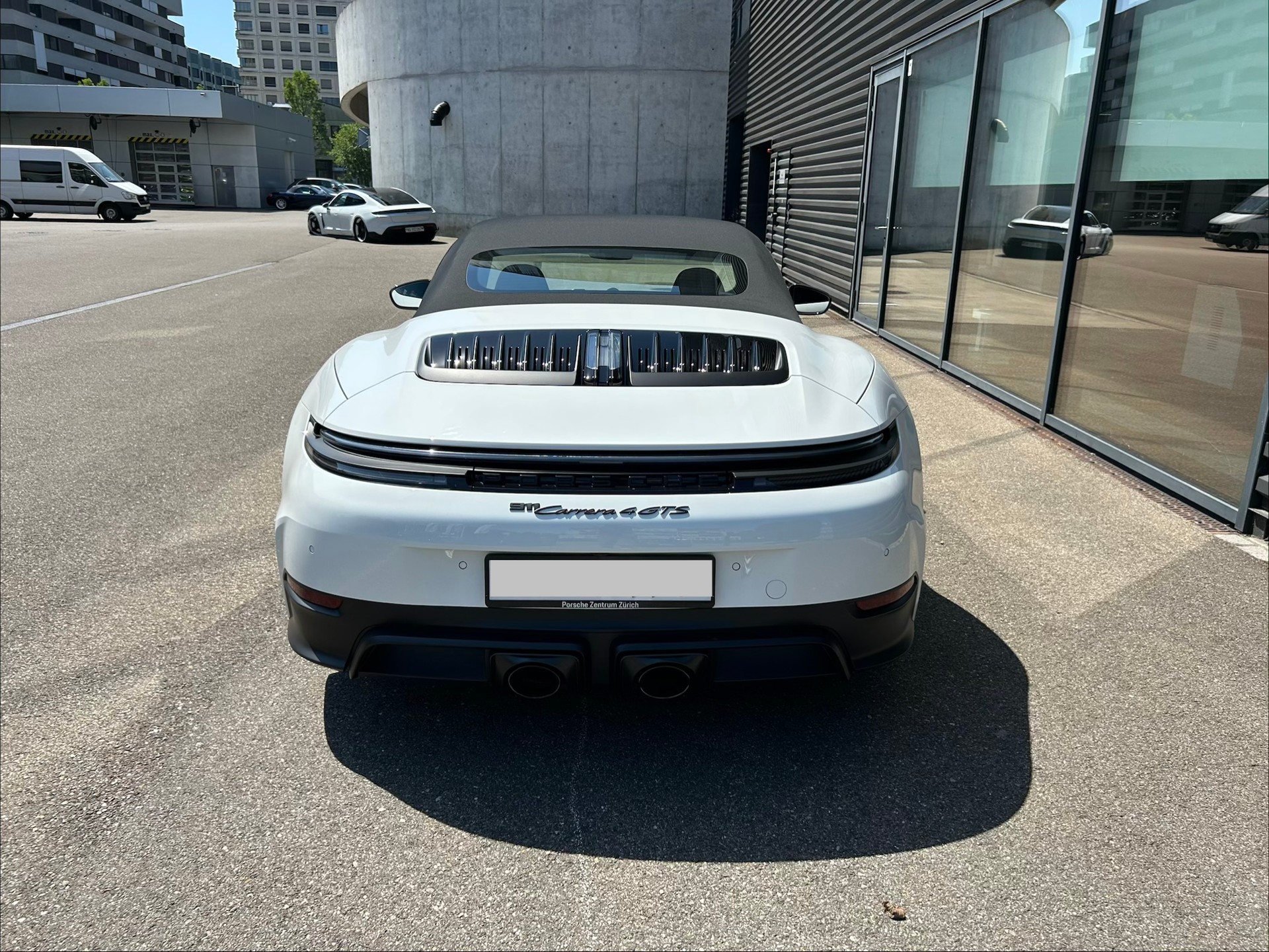 PORSCHE 911 Carrera 4 GTS Cabrio 3.6 (992.2)-image-7