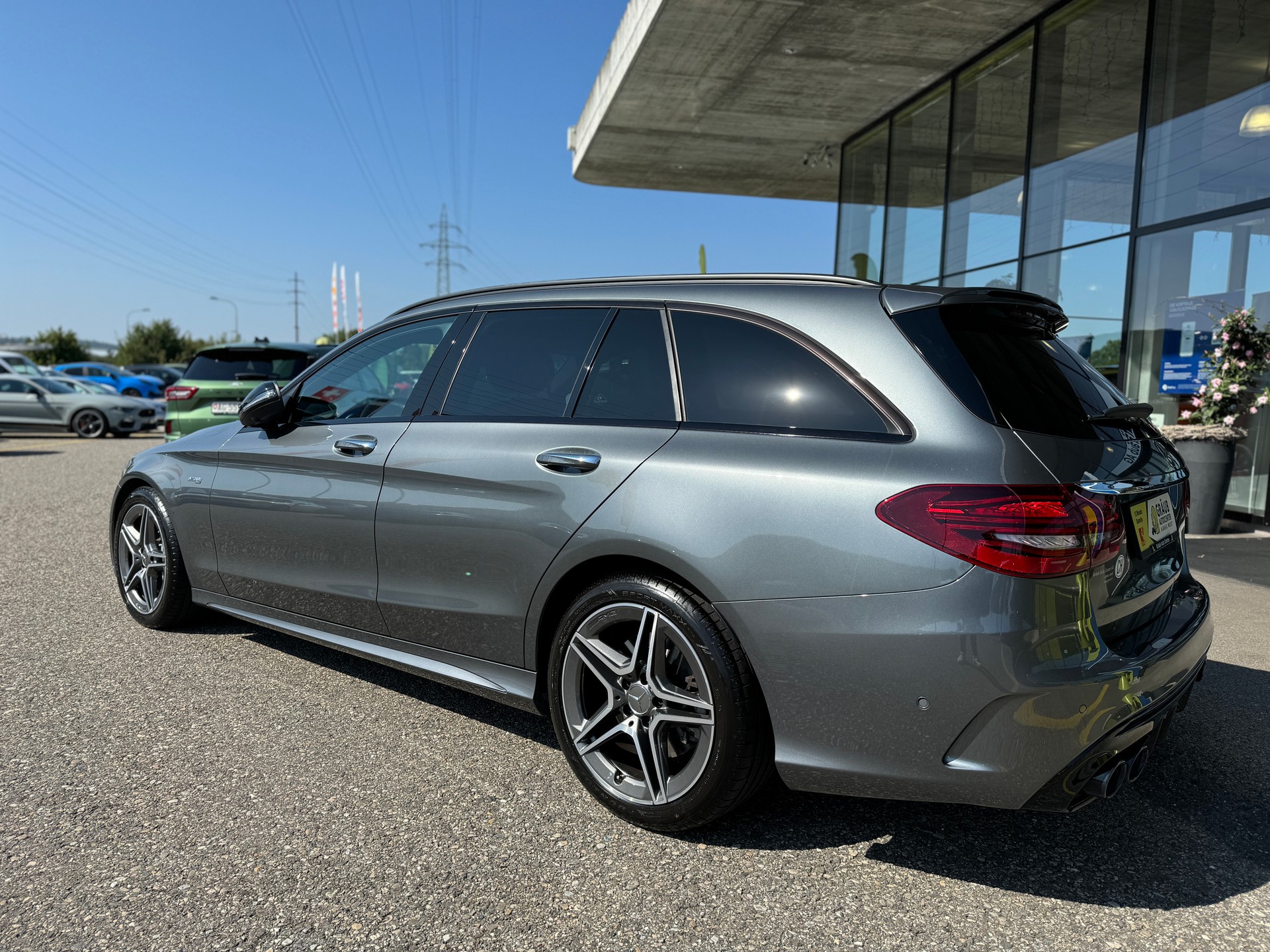 MERCEDES-BENZ C 43 AMG 4Matic 9G-Tronic-image-4