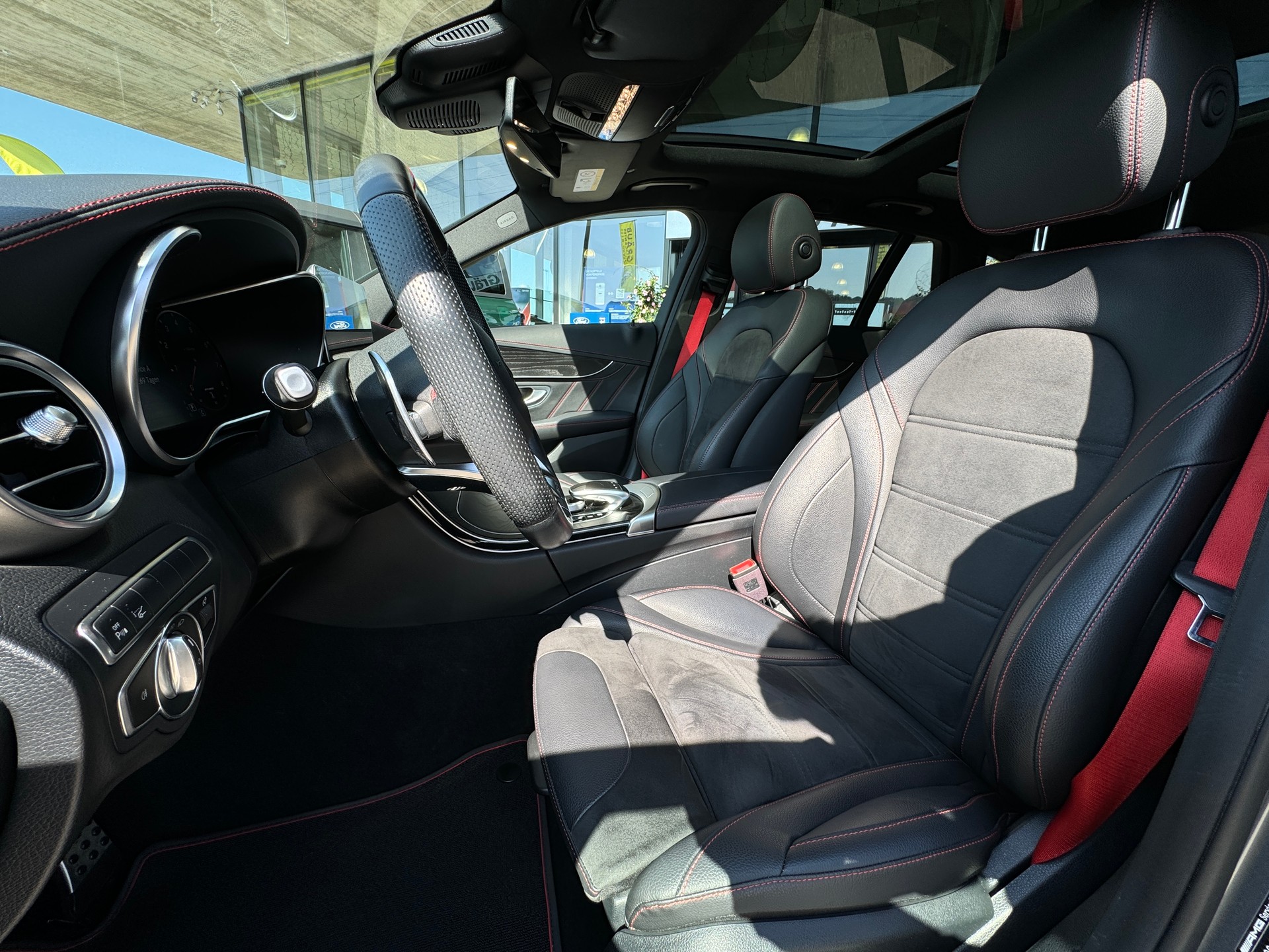 MERCEDES-BENZ C 43 AMG 4Matic 9G-Tronic-image-8