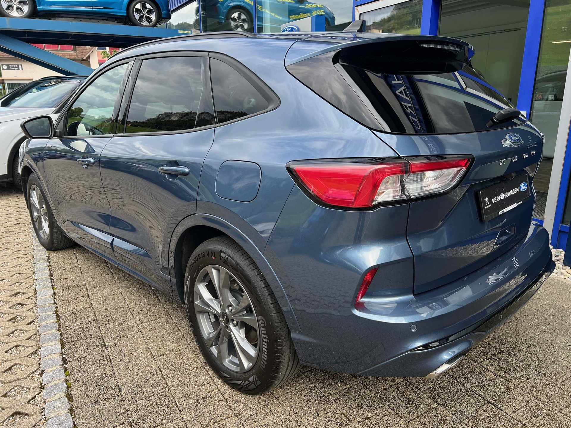 FORD Kuga 2.0 EcoBlue ST-Line-image-4