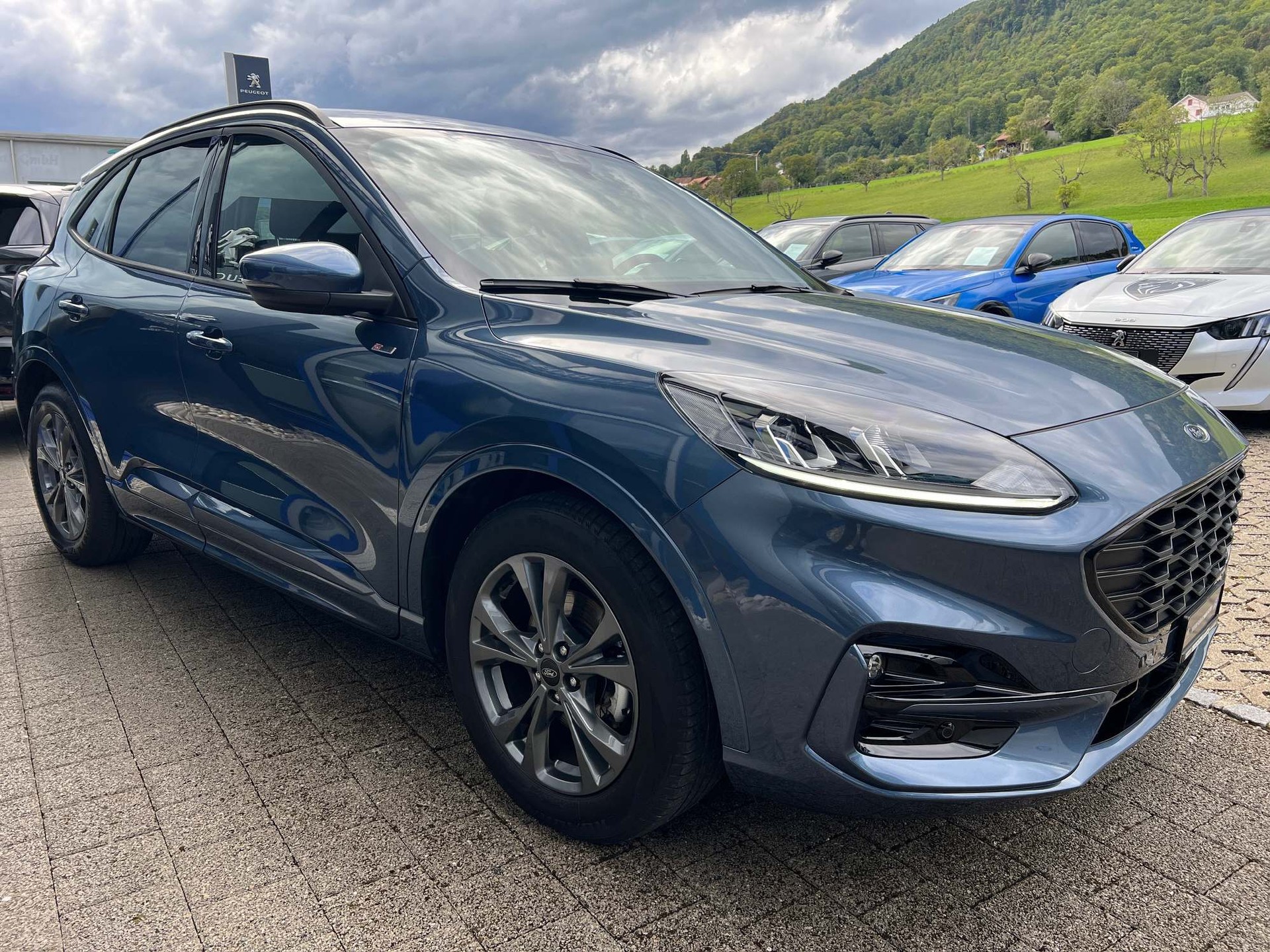 FORD Kuga 2.0 EcoBlue ST-Line-image-2