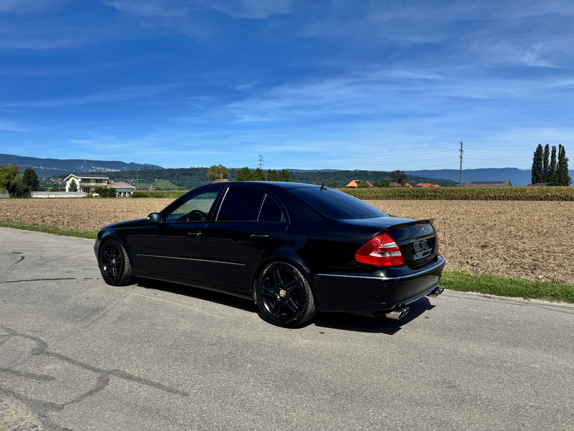 MERCEDES-BENZ E 500 Avantgarde Automatic-image-2