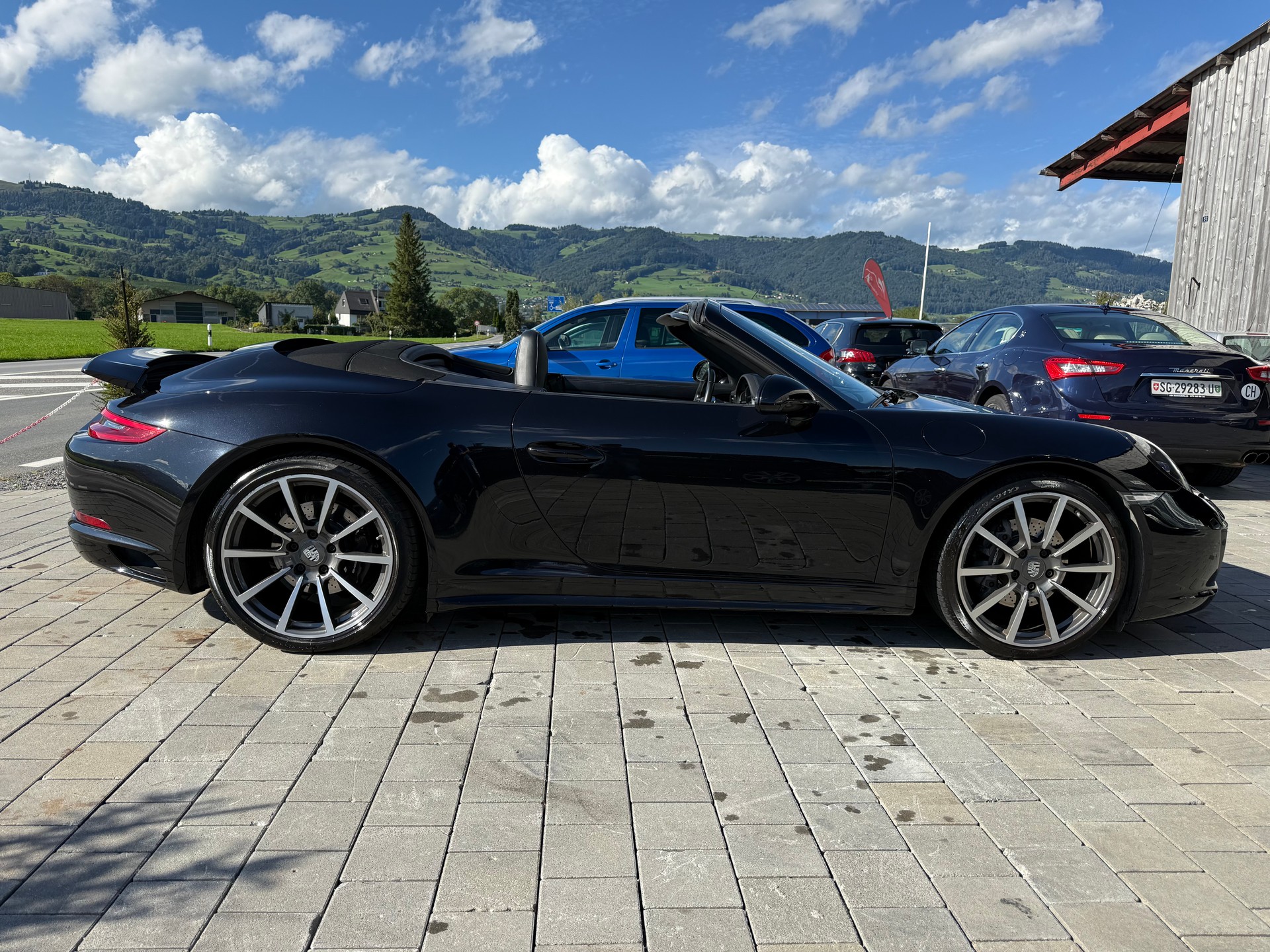 PORSCHE 911 Carrera 4 Cabrio PDK-image-2