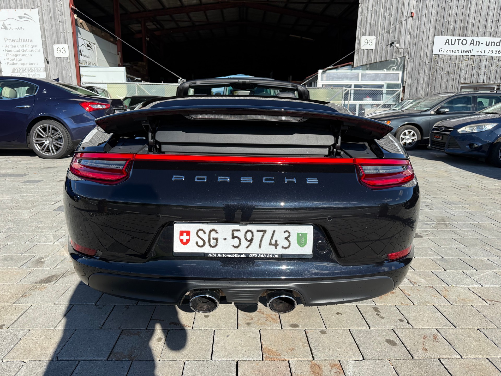 PORSCHE 911 Carrera 4 Cabrio PDK-image-4