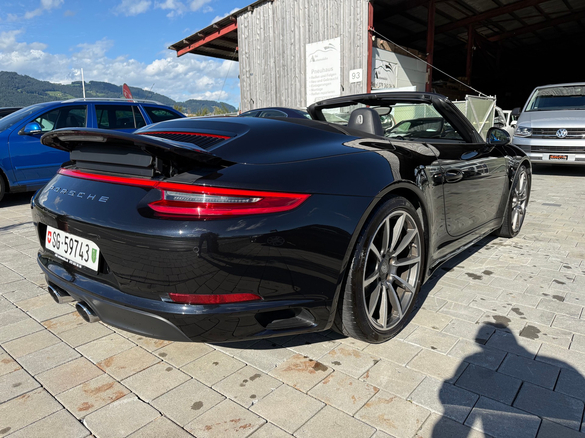 PORSCHE 911 Carrera 4 Cabrio PDK-image-3