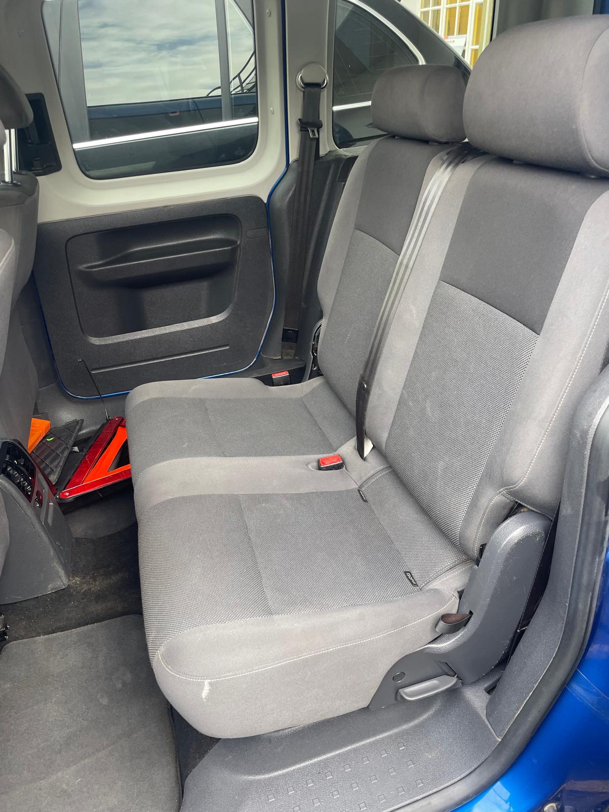 VW Caddy 1.6 TDI Blue Motion Technology Highline DSG-image-13