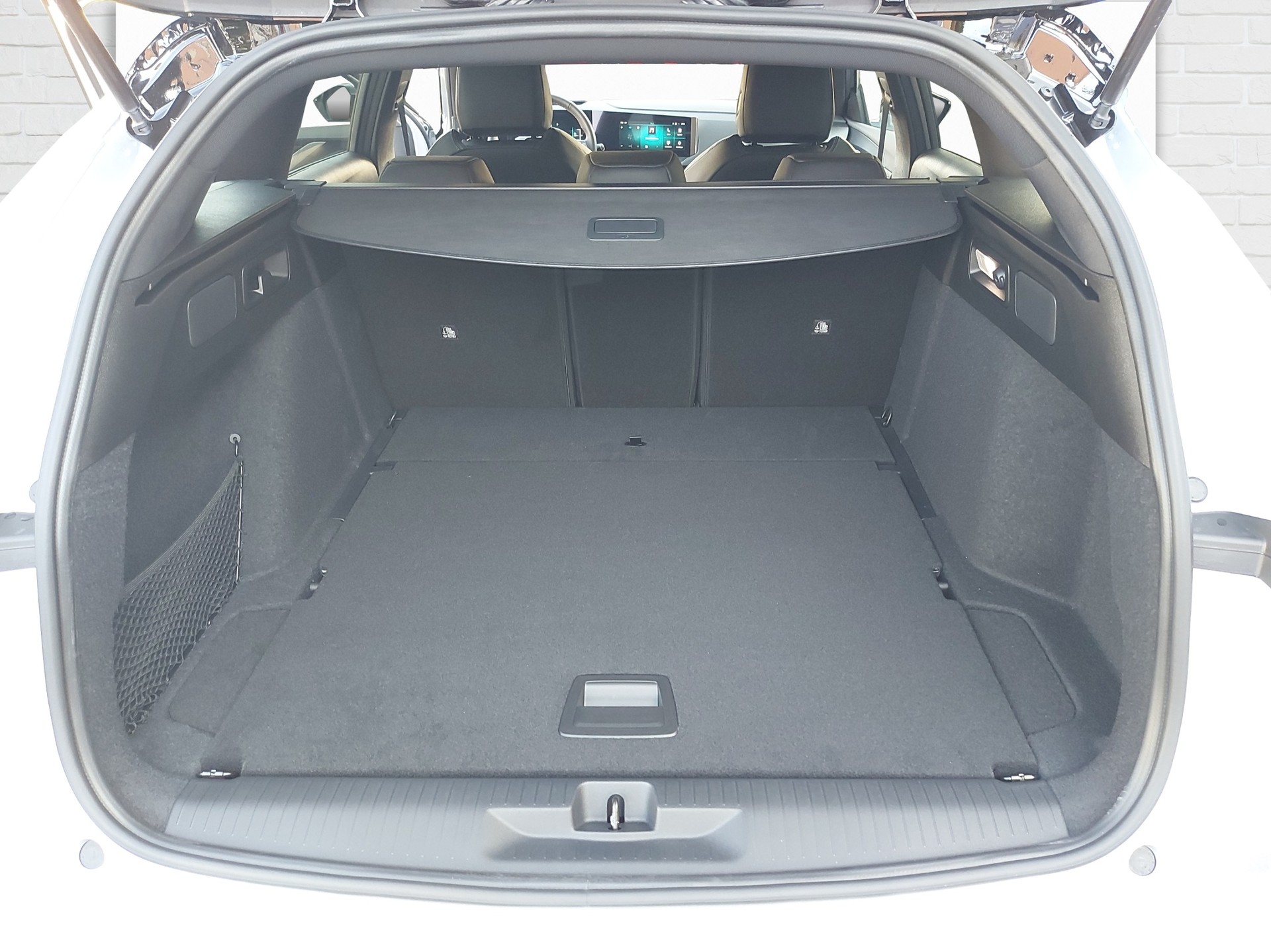 OPEL Astra Sports Tourer 1.2 T Hybrid GS-image-10