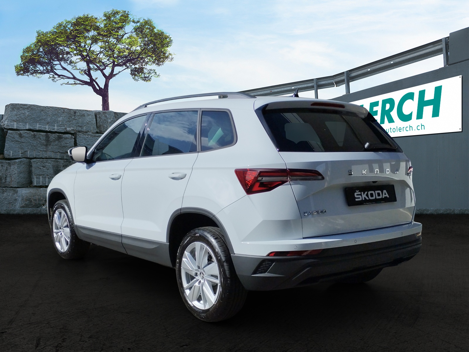 SKODA Karoq 1.5 TSI Selection-image-3