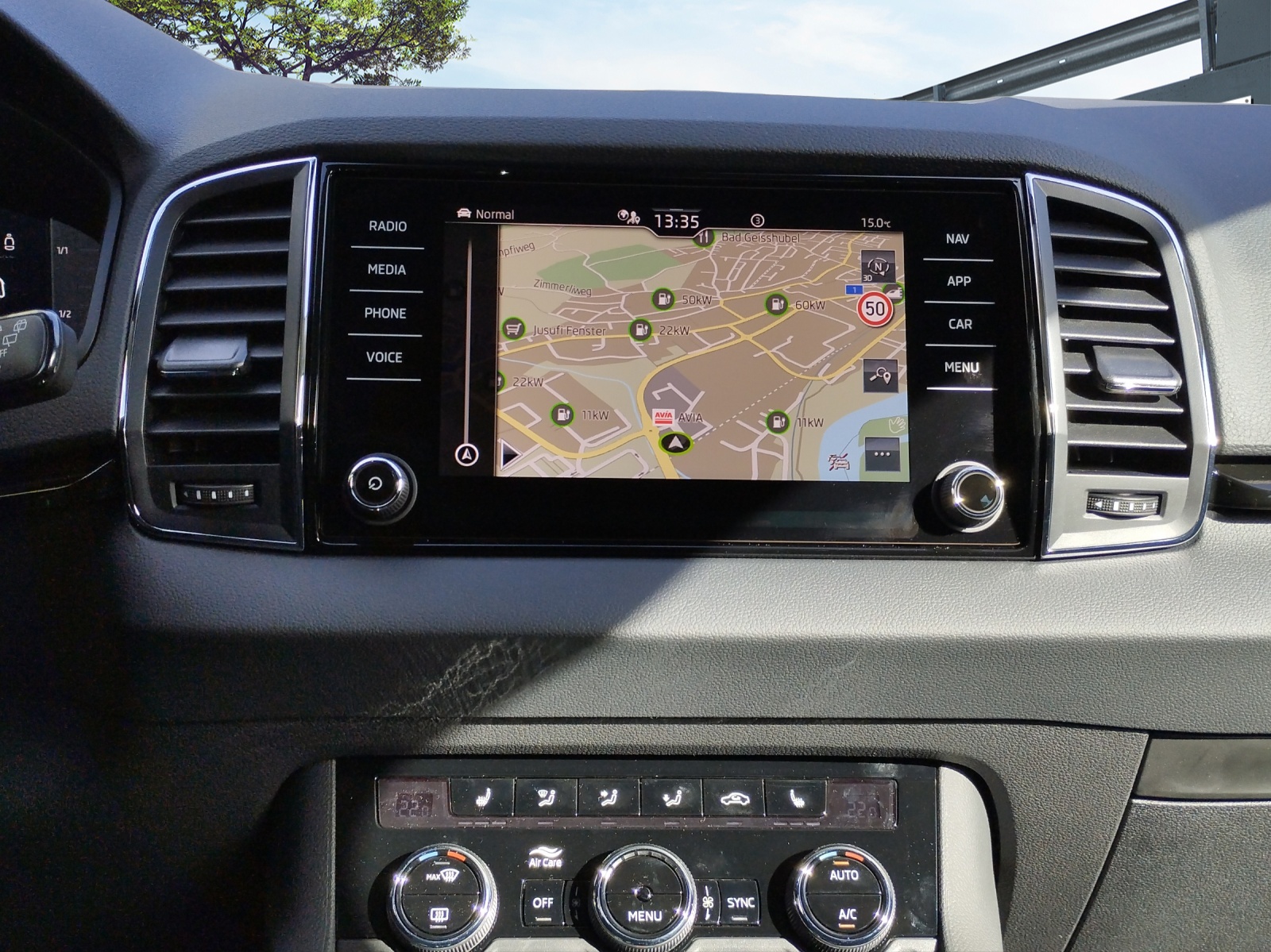 SKODA Karoq 1.5 TSI Selection-image-11