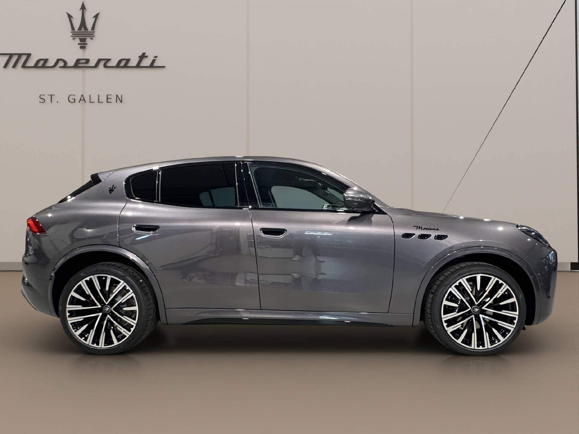 MASERATI Grecale 2.0 Hybrid Modena-image-3