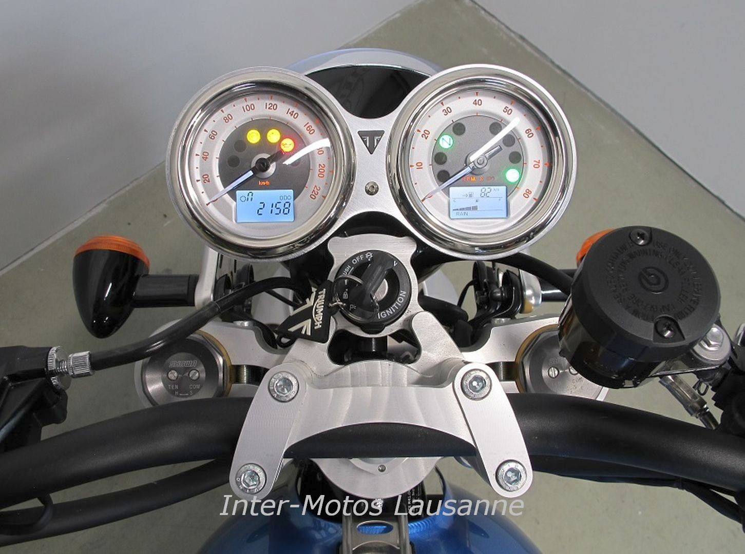 TRIUMPH THRUXTON RS EDITION TON UP-image-8