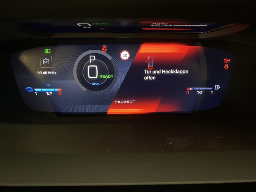 PEUGEOT 308 SW 1.6 PHEV 195 GT-image-8