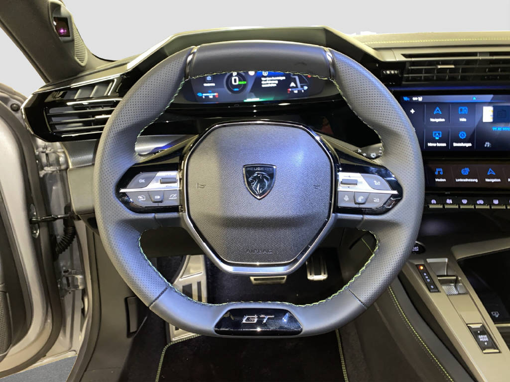 PEUGEOT 308 SW 1.6 PHEV 195 GT-image-7