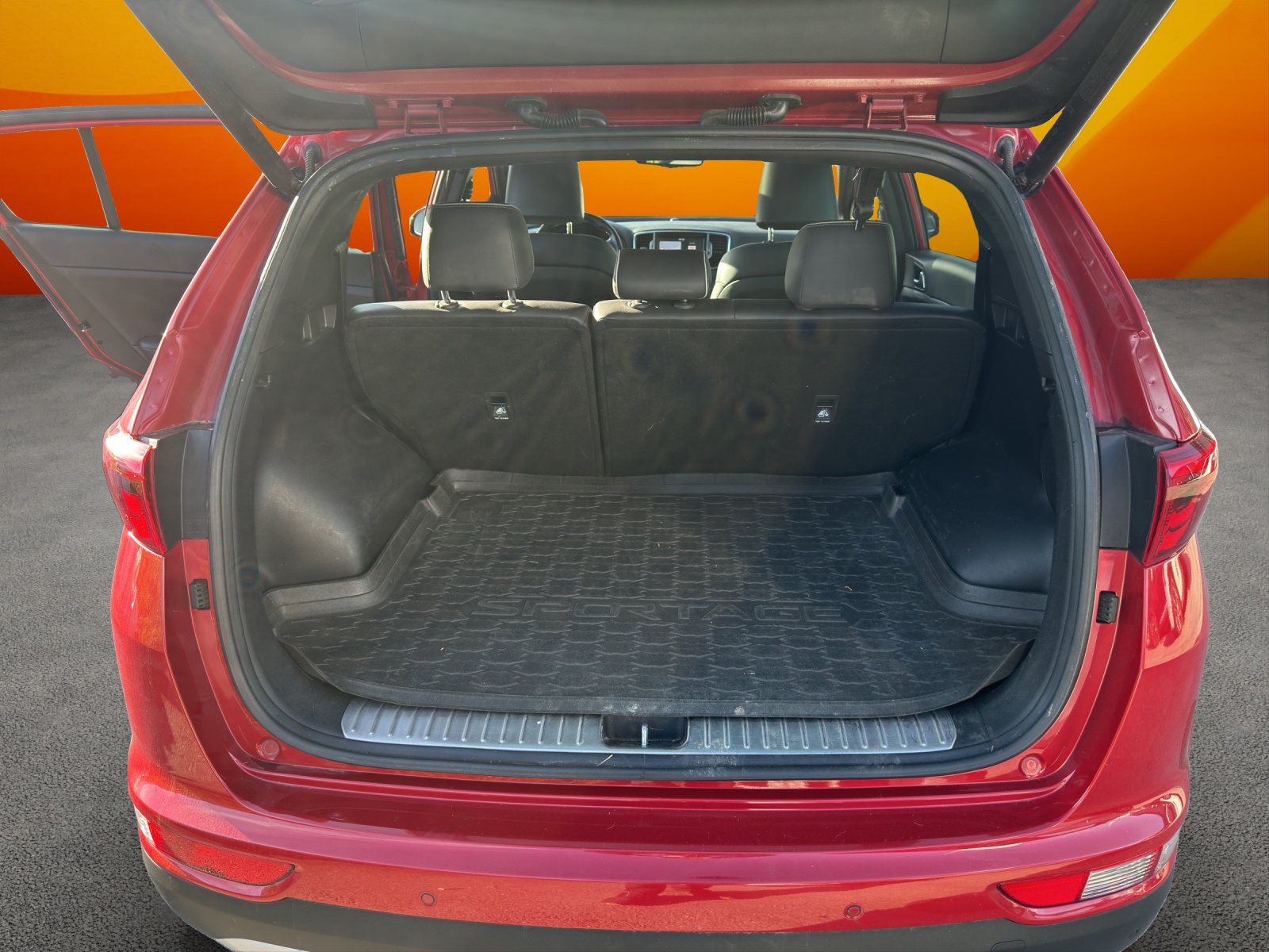 KIA Sportage 2.0CRDi Style 4WD Automat-image-10