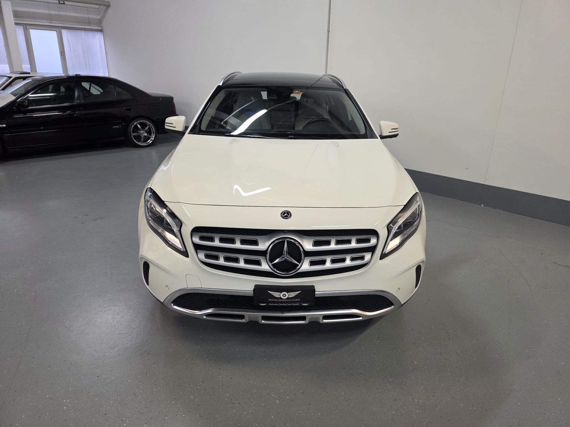 MERCEDES-BENZ GLA 200 d Swiss Star Edition Urban 4Matic 7G-DCT-image-5