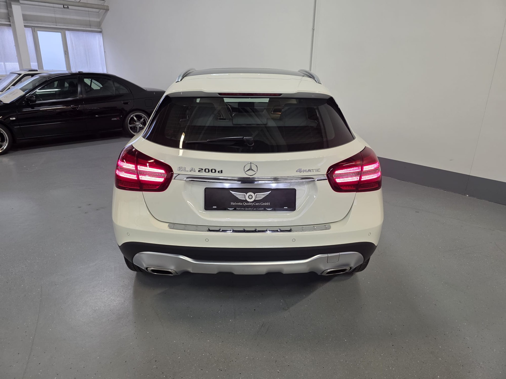 MERCEDES-BENZ GLA 200 d Swiss Star Edition Urban 4Matic 7G-DCT-image-17