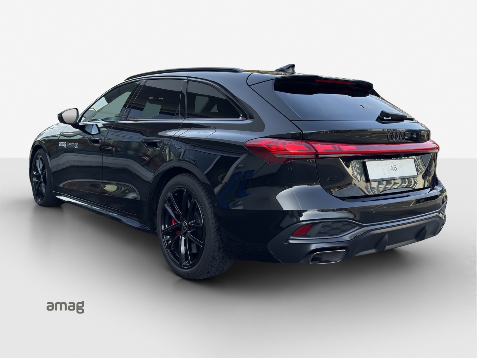 AUDI A5 Avant e-hybrid quattro 270 kW S tronic-image-2