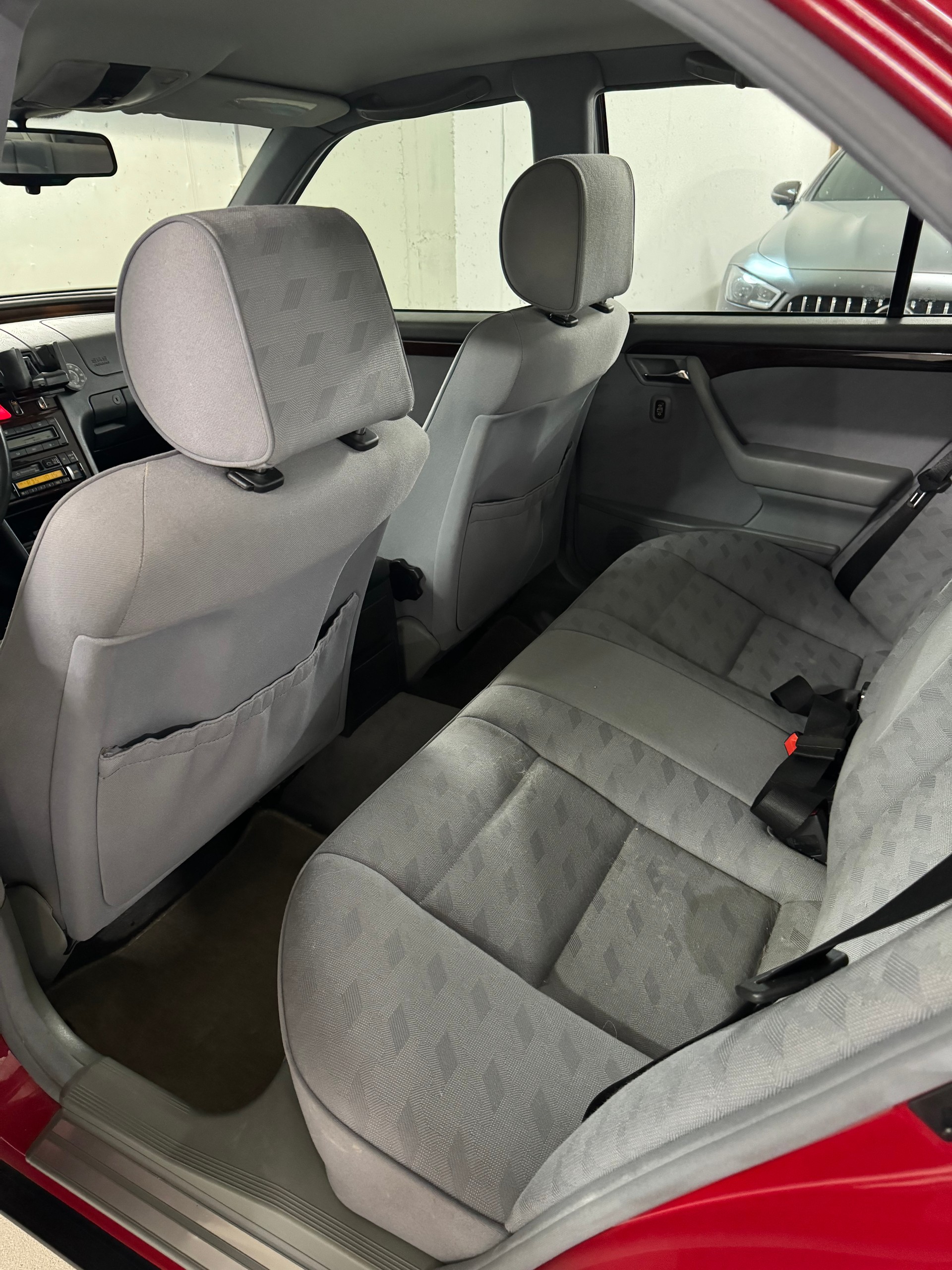 MERCEDES-BENZ C 250 TD Elégance Automatic-image-13
