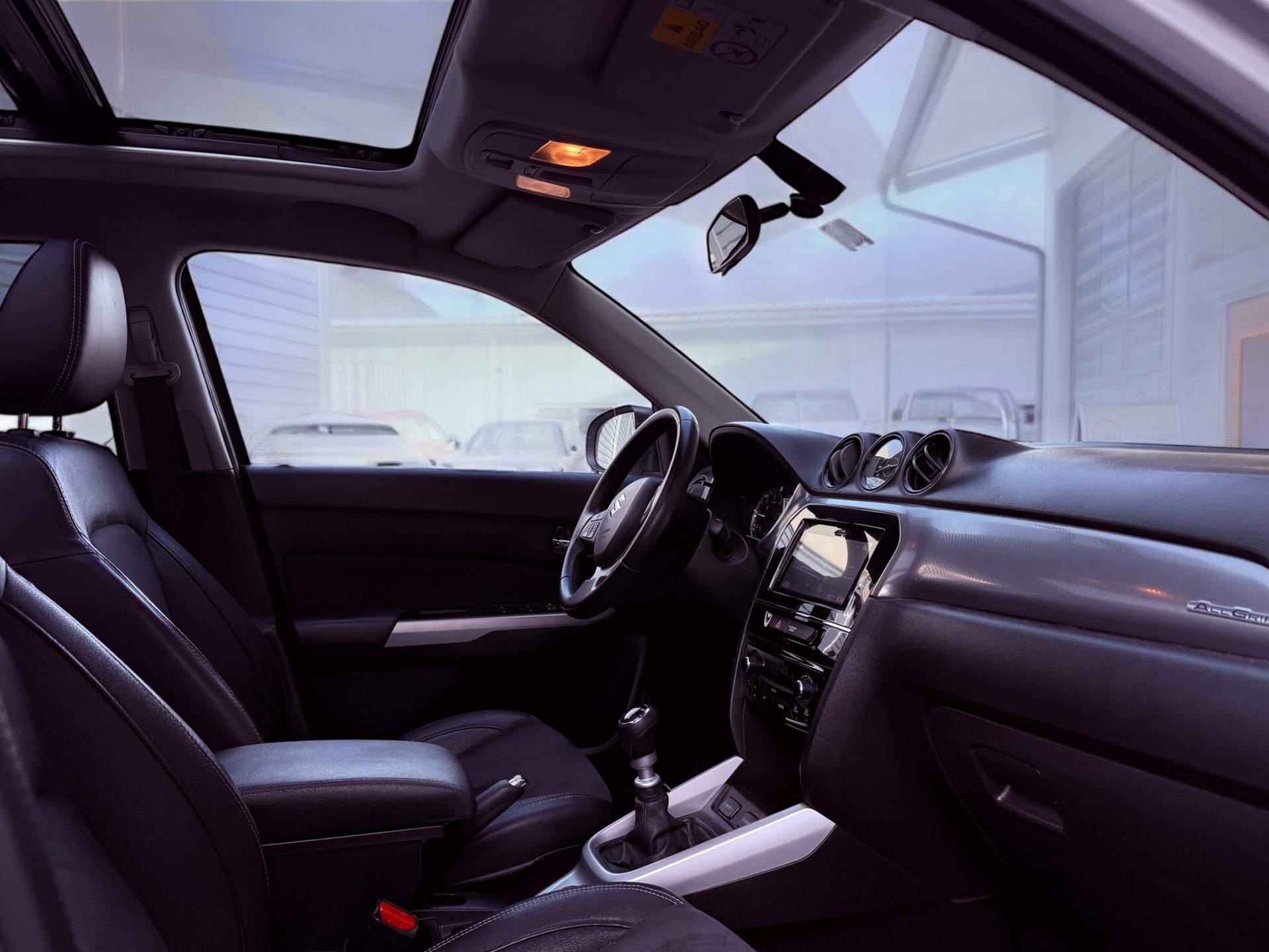 SUZUKI Vitara 1.6 TD Sergio Cellano Top-image-7