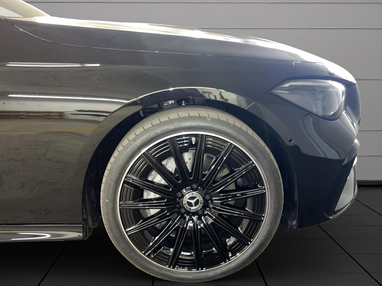 MERCEDES-BENZ CLE 300 4MATIC Coupé AMG Line-image-9