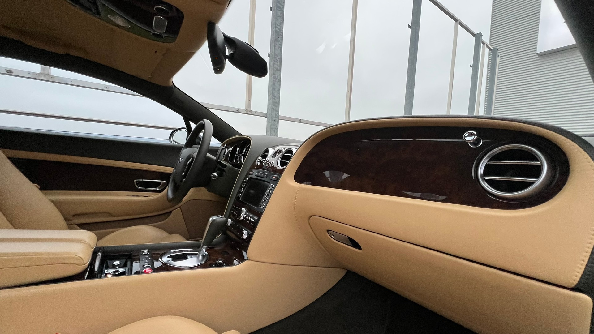 BENTLEY CONTINENTAL GT 6.0 l 560 PS-image-26