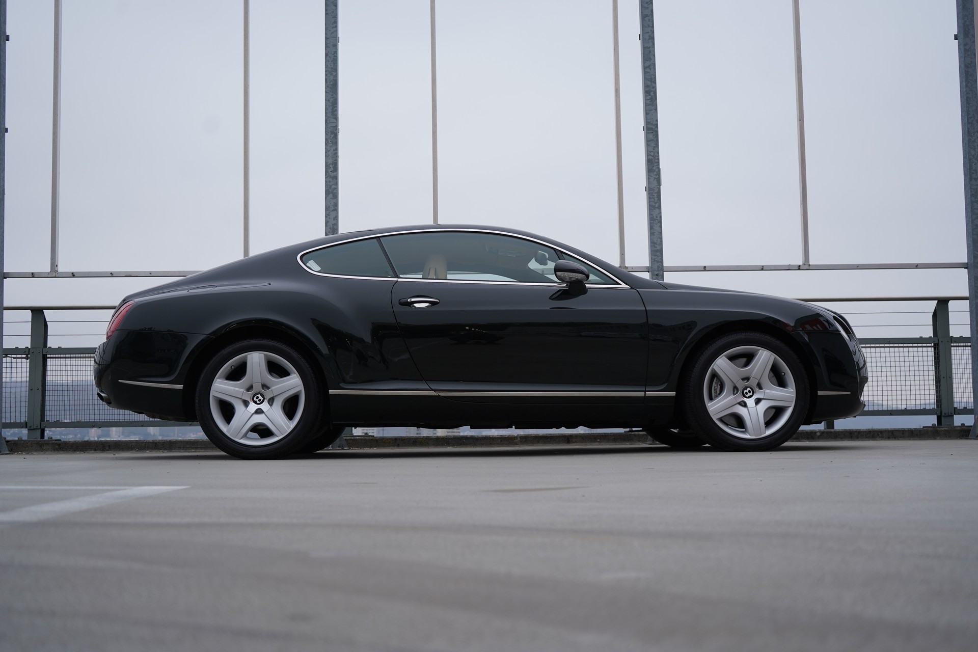 BENTLEY CONTINENTAL GT 6.0 l 560 PS-image-2