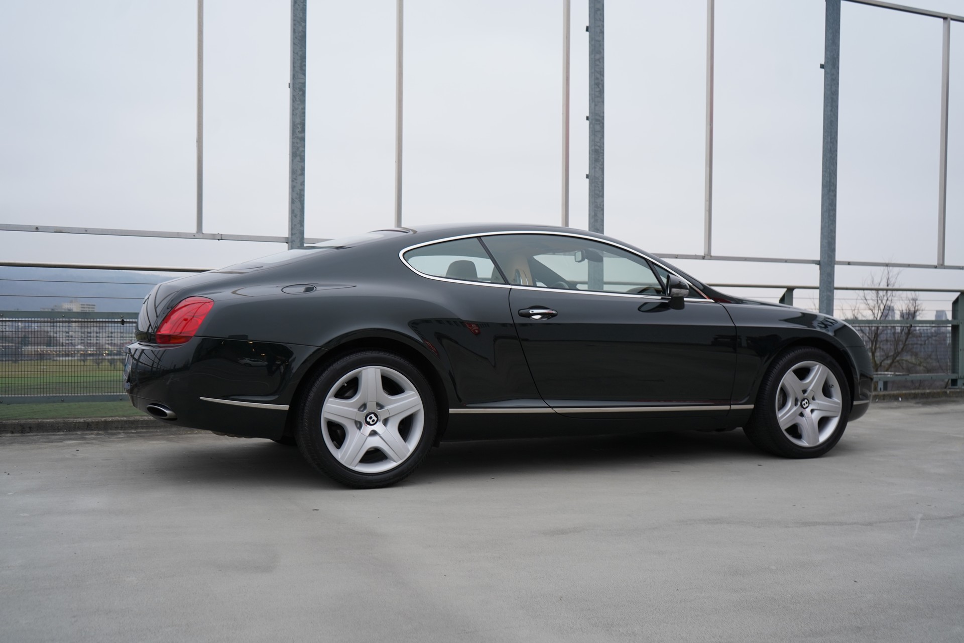 BENTLEY CONTINENTAL GT 6.0 l 560 PS-image-6