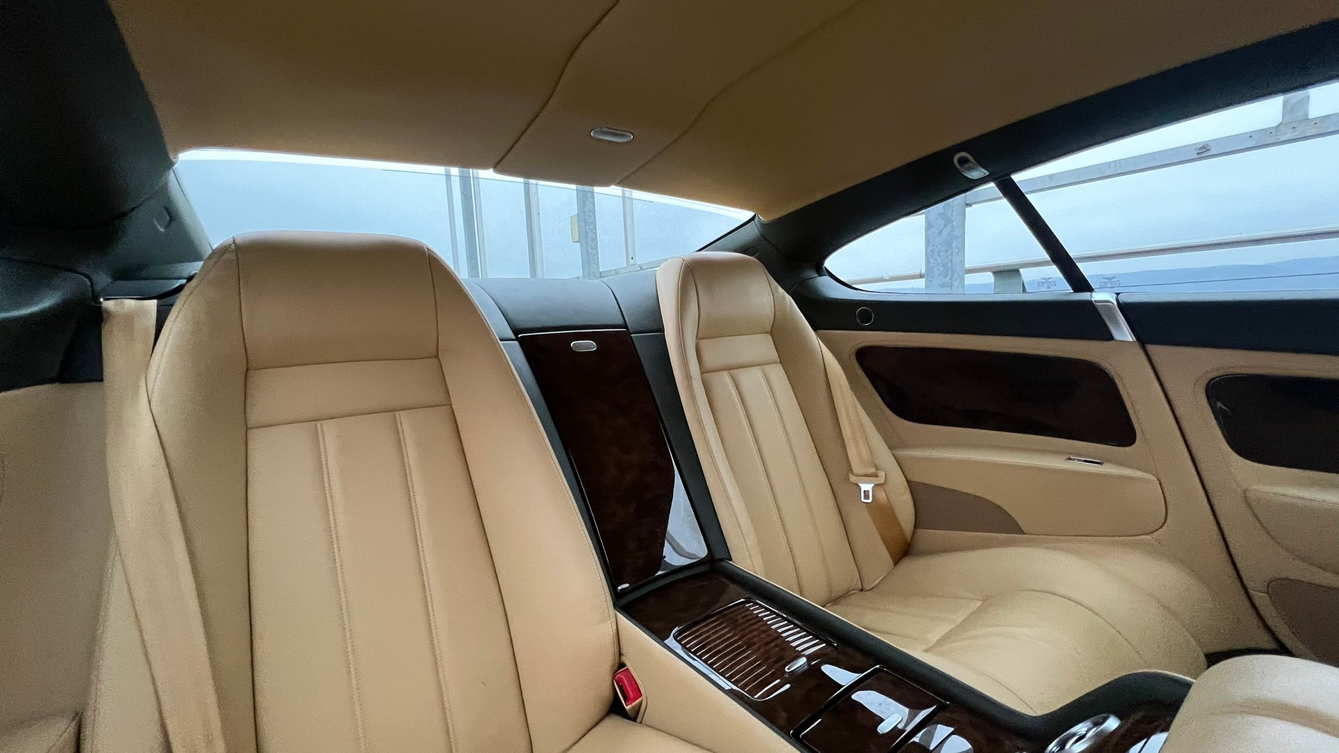 BENTLEY CONTINENTAL GT 6.0 l 560 PS-image-29
