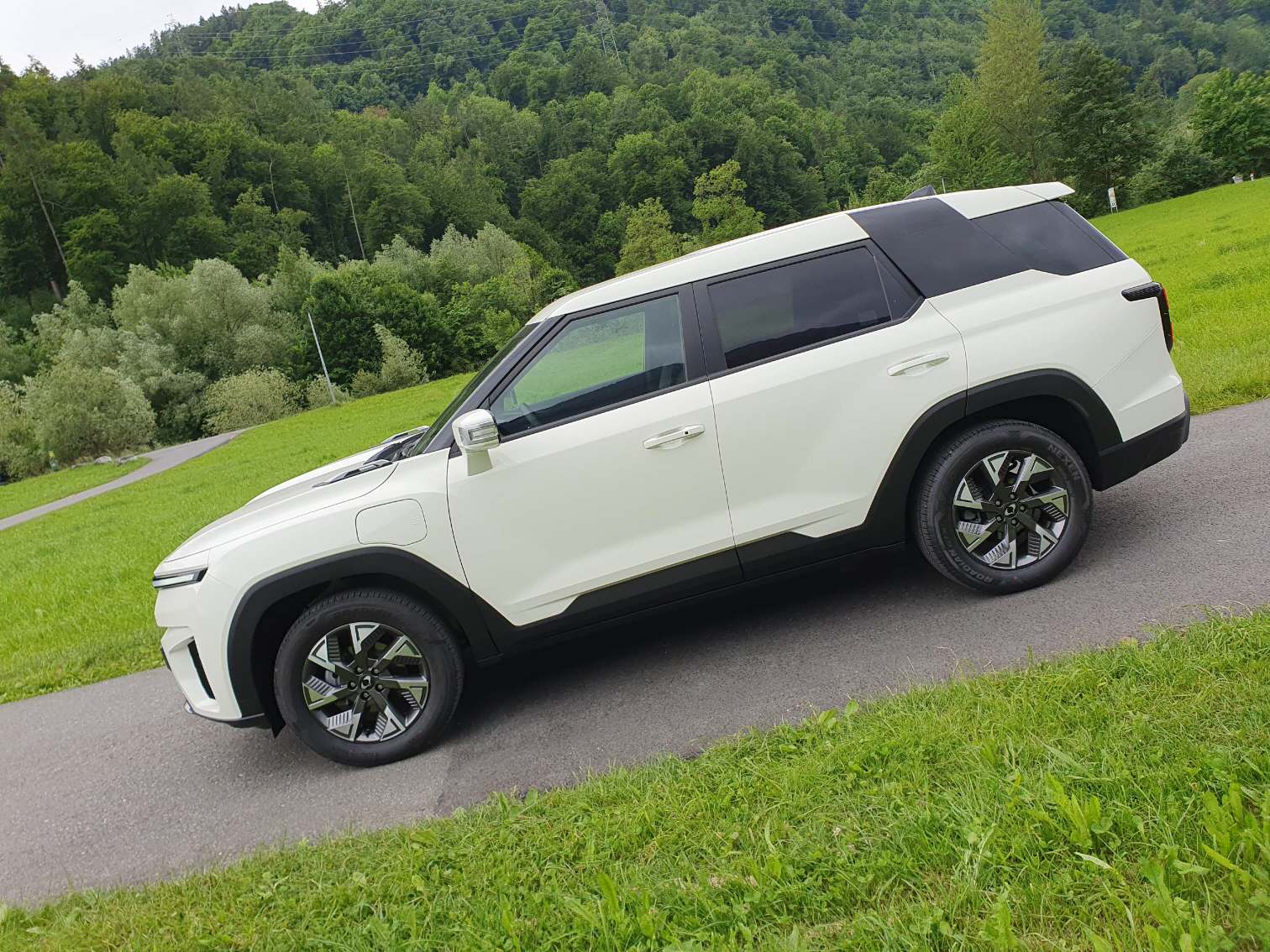 KGM-SsangYong Torres EVX Special Edition-image-4