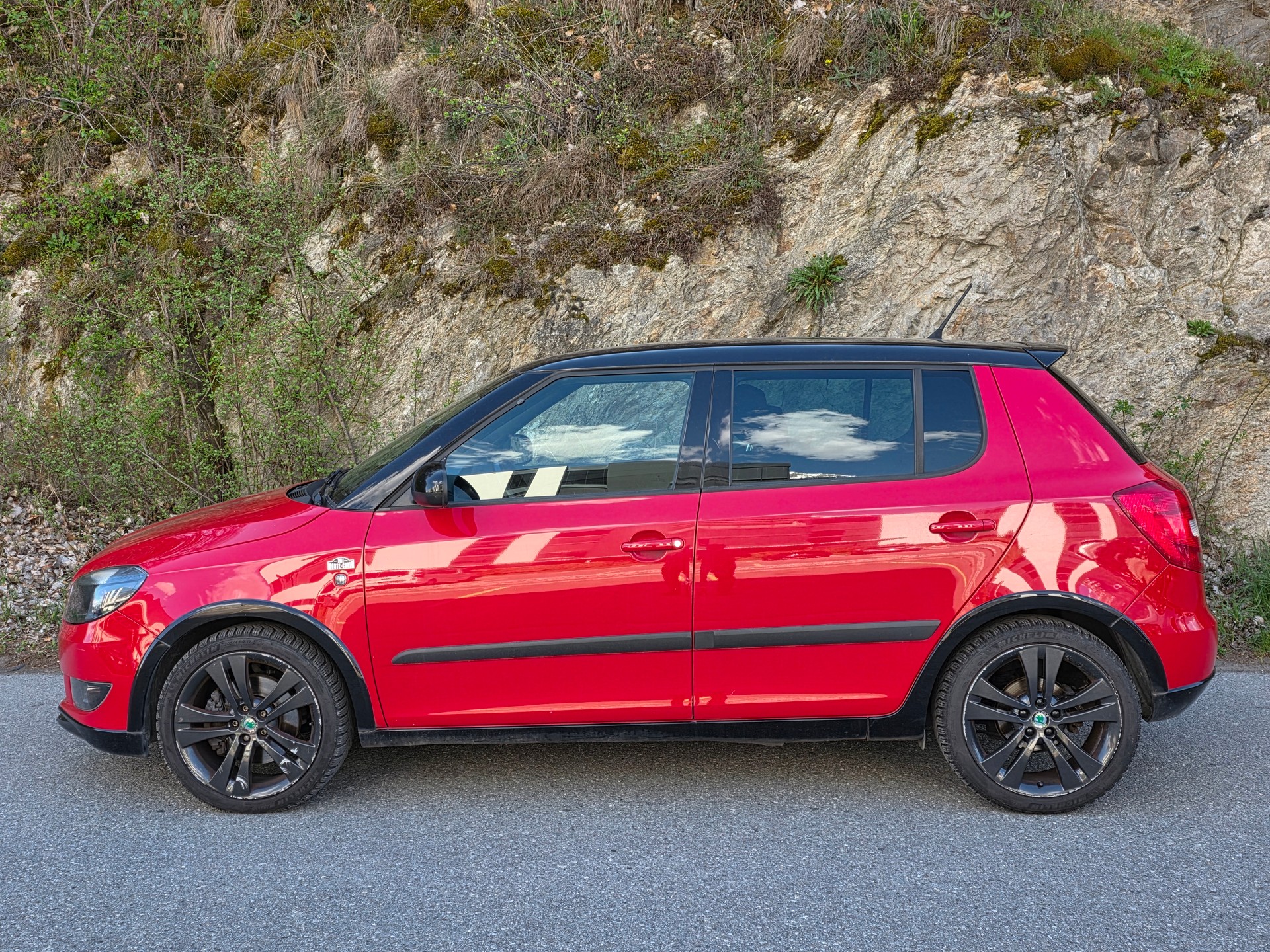 SKODA Fabia 1.2 TSI Monte Carlo-image-1