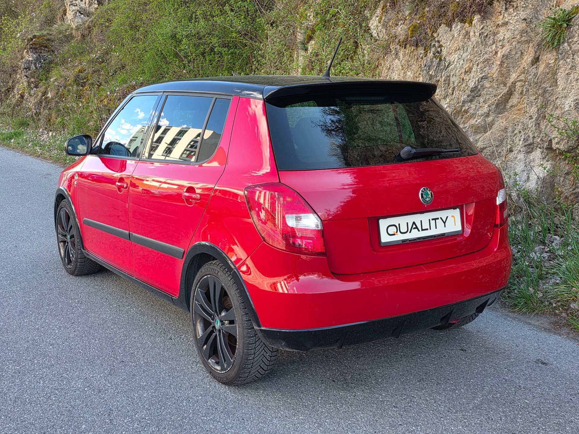 SKODA Fabia 1.2 TSI Monte Carlo-image-2