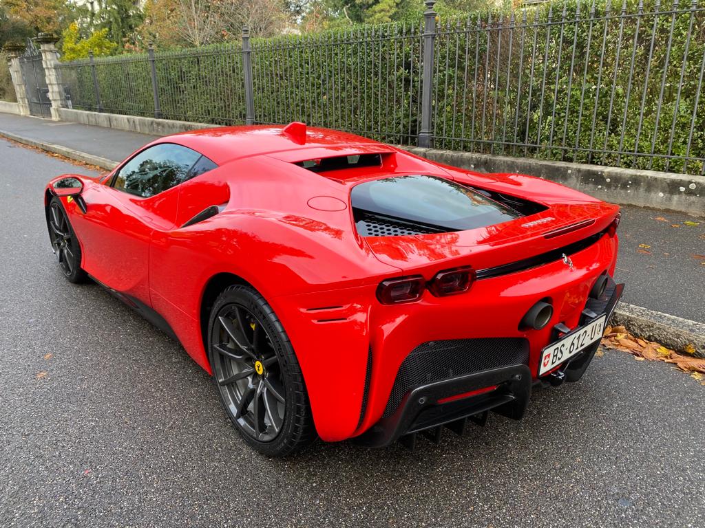 FERRARI SF90 Stradale-image-1