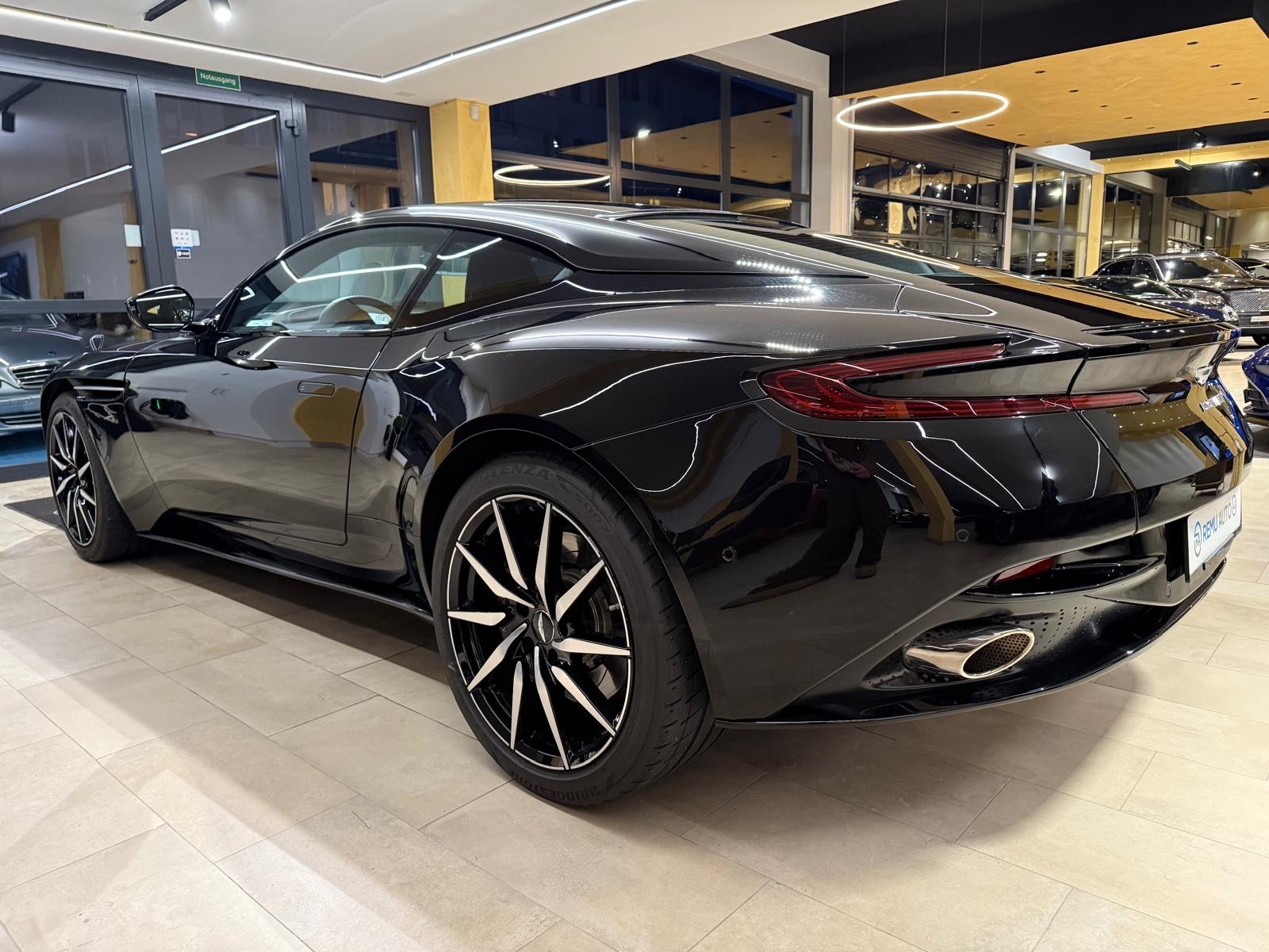 ASTON MARTIN DB11 V8 Touchtronic 3-image-4